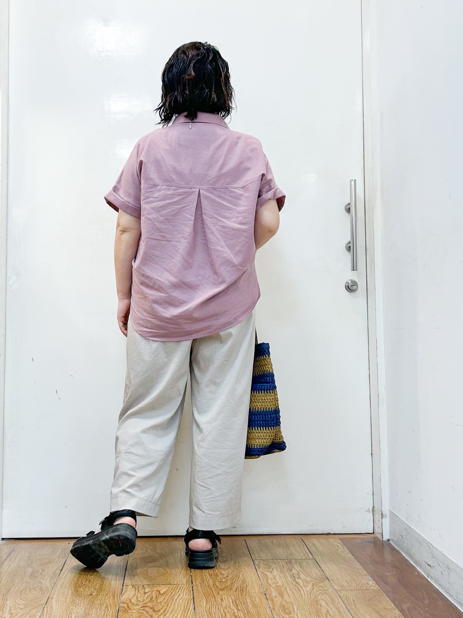 haruさんの「SHOO･LA･RUE｜【UV/吸水速乾/抗菌防臭】インせず着られる フレンチリネンスキッパーシャツ」を使ったコーディネート