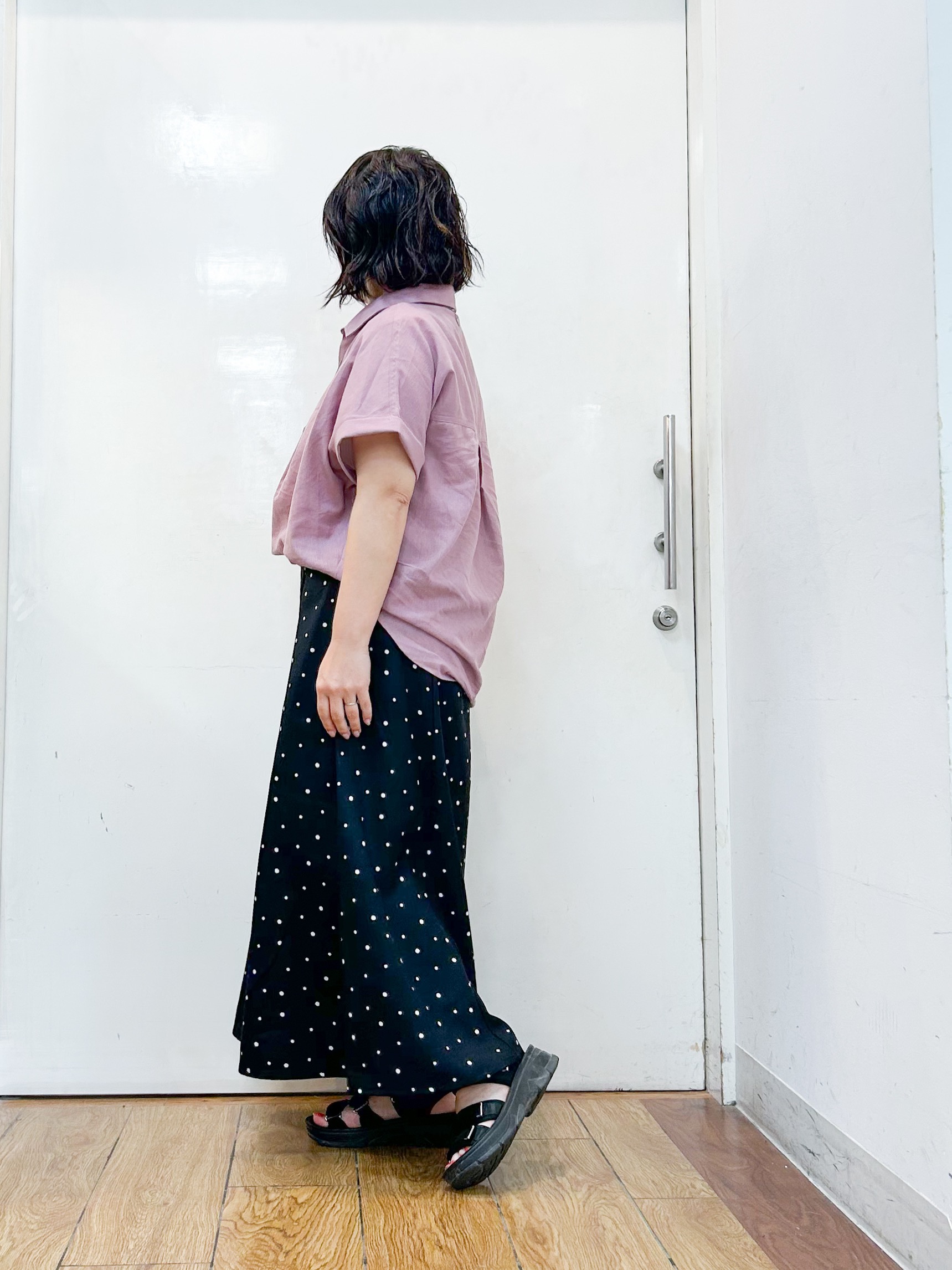 haruさんの「SHOO･LA･RUE｜【UV/吸水速乾/抗菌防臭】インせず着られる フレンチリネンスキッパーシャツ」を使ったコーディネート