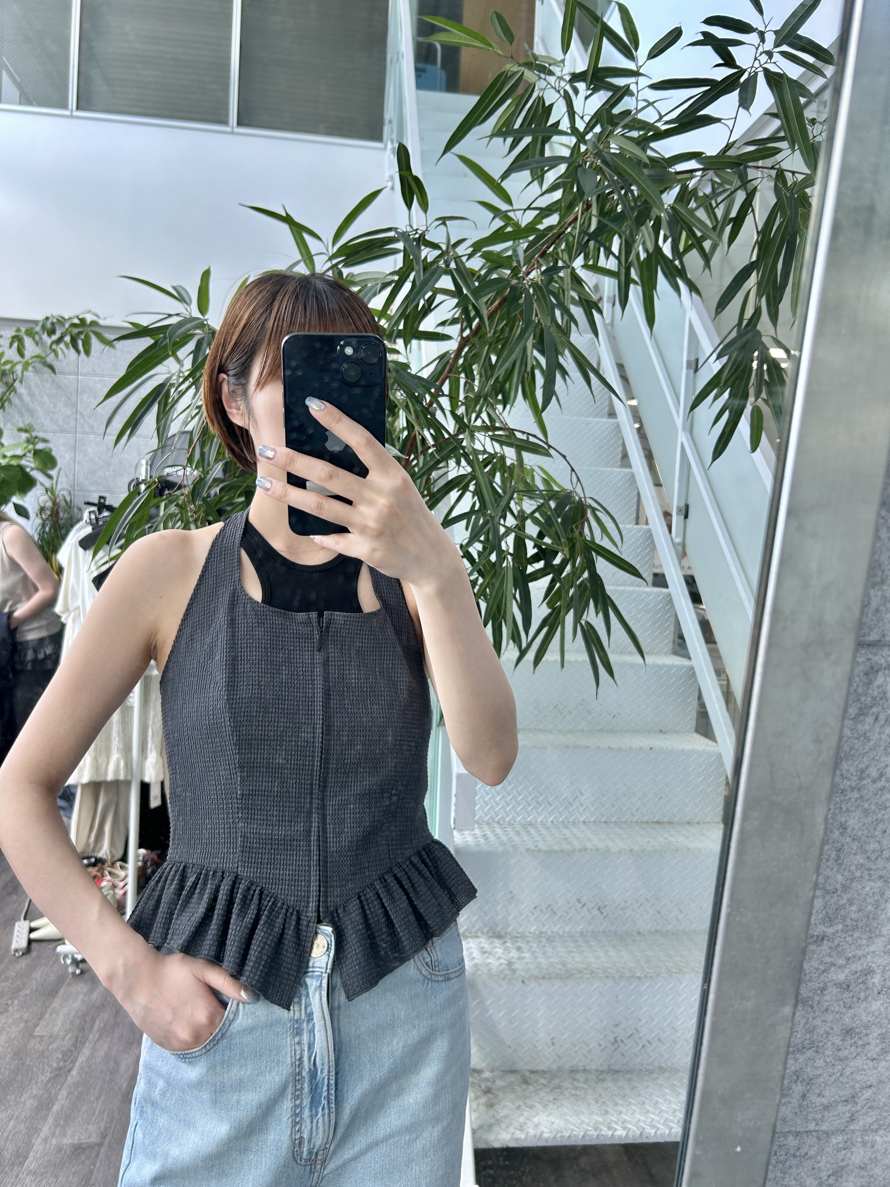 harunaさんの「CODE A｜halter neck bustier」を使ったコーディネート