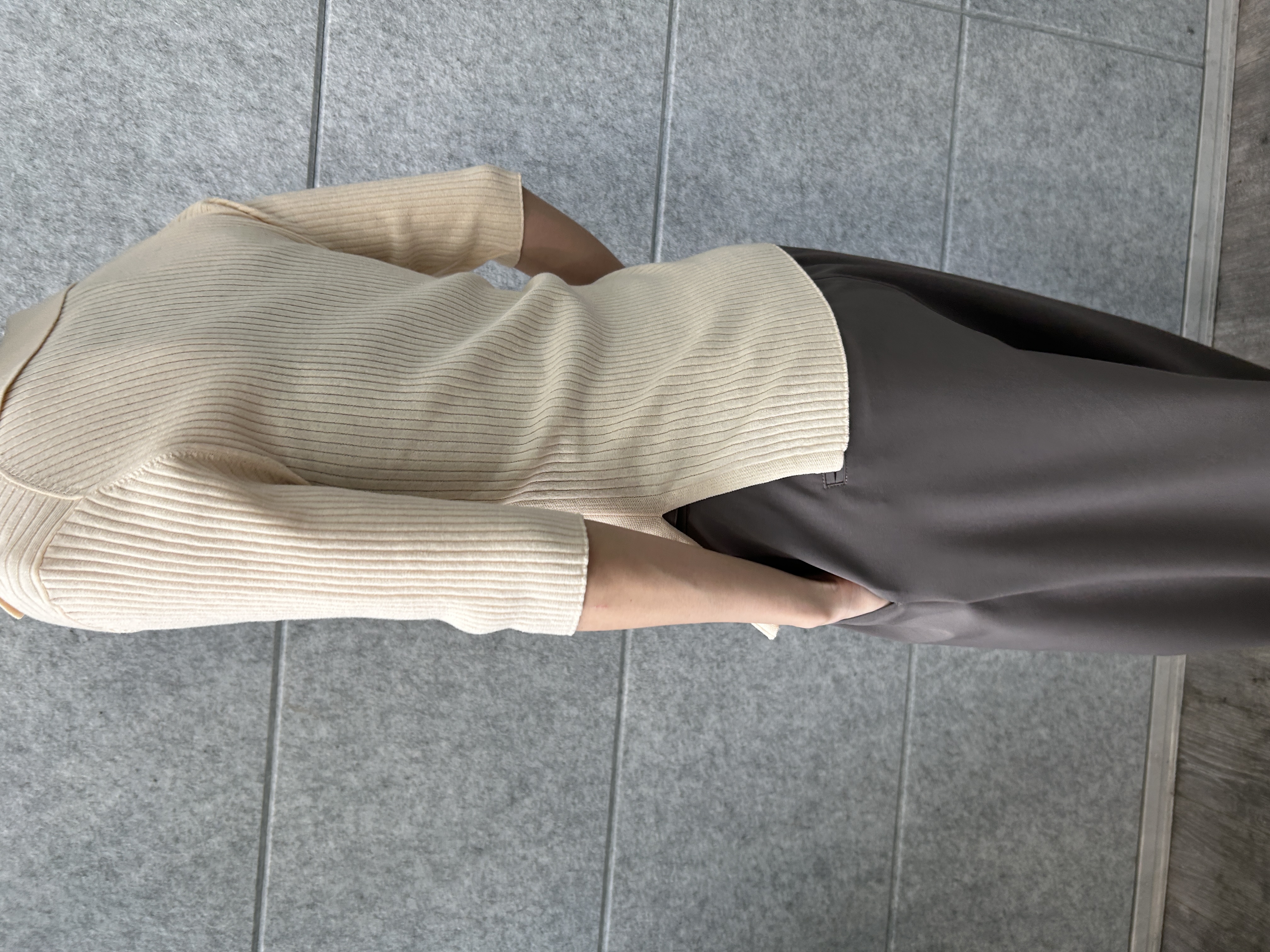 harunaさんの「CODE A｜rib zip cardigan」を使ったコーディネート