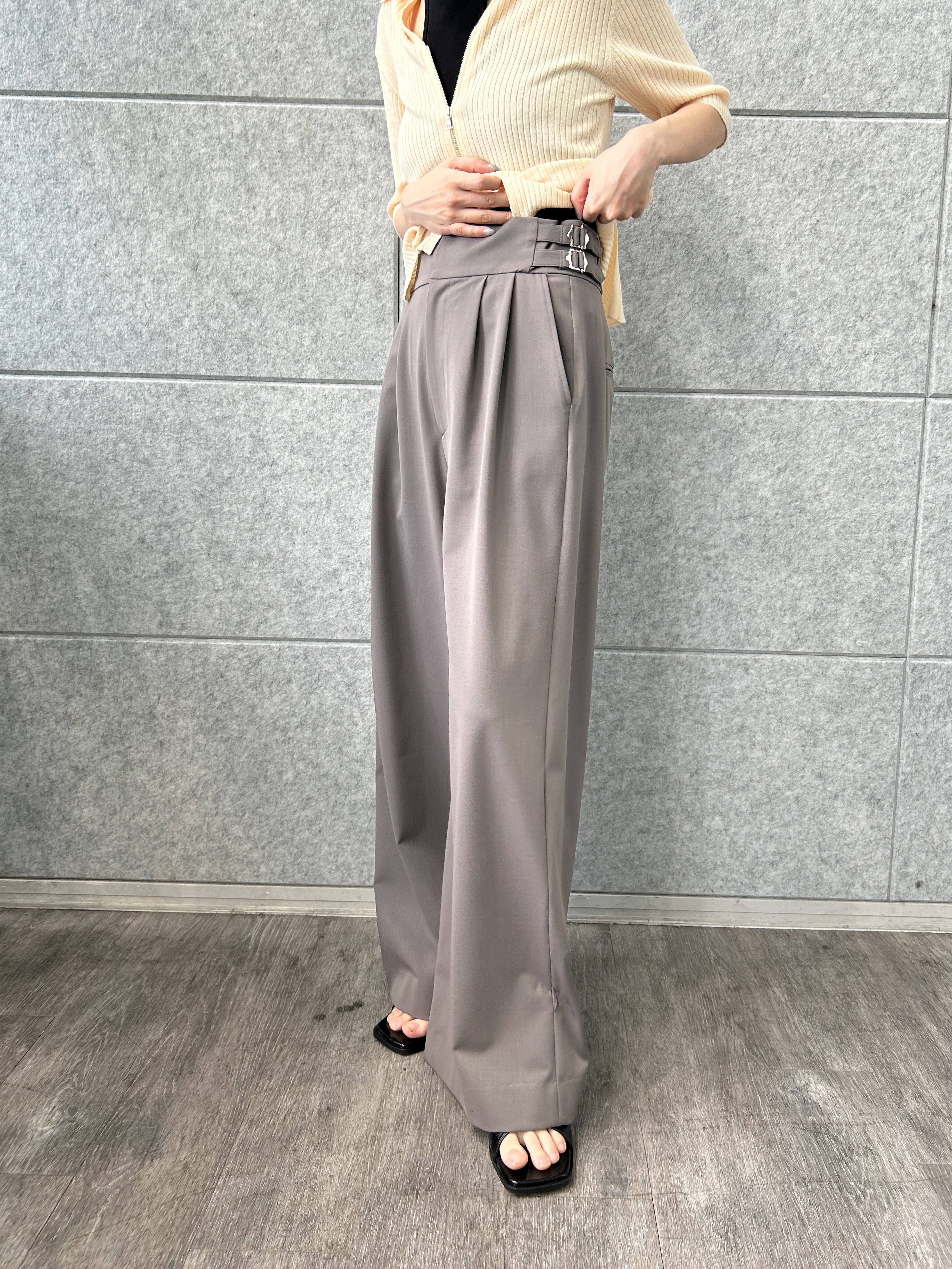 harunaさんの「CODE A｜rib zip cardigan」を使ったコーディネート