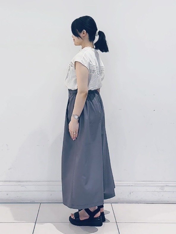 チョコさんの「grove｜【洗える・ON/OFF使える】繊細レースが引き立つ、フレンチ袖ブラウス」を使ったコーディネート