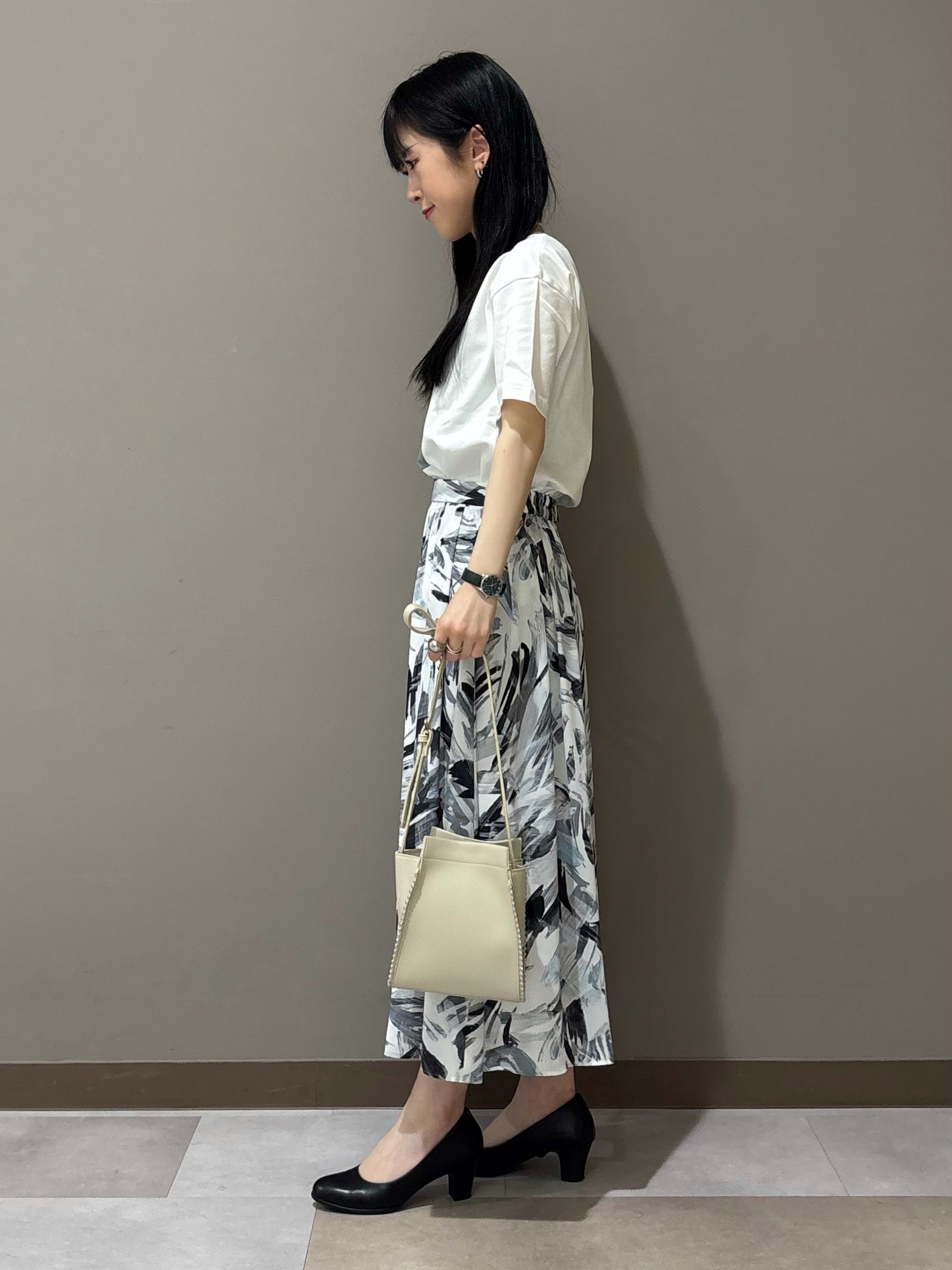 KEIKOさんの「INDIVI｜【UVケア／選べるグラフィック】スムースジャージTシャツ」を使ったコーディネート
