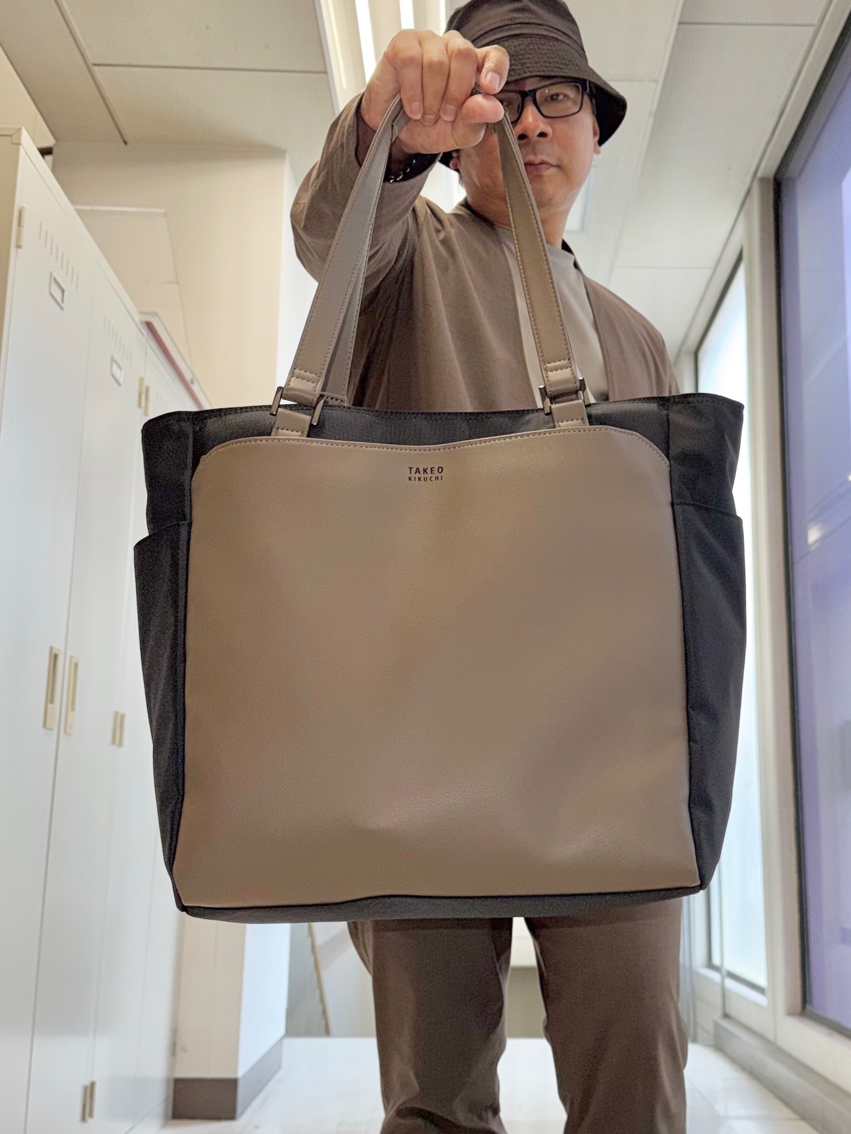 MAKOTO AIさんの「TAKEO KIKUCHI｜【ON／OFF兼用】CARREMANファブリック ノーカラージャケット」を使ったコーディネート