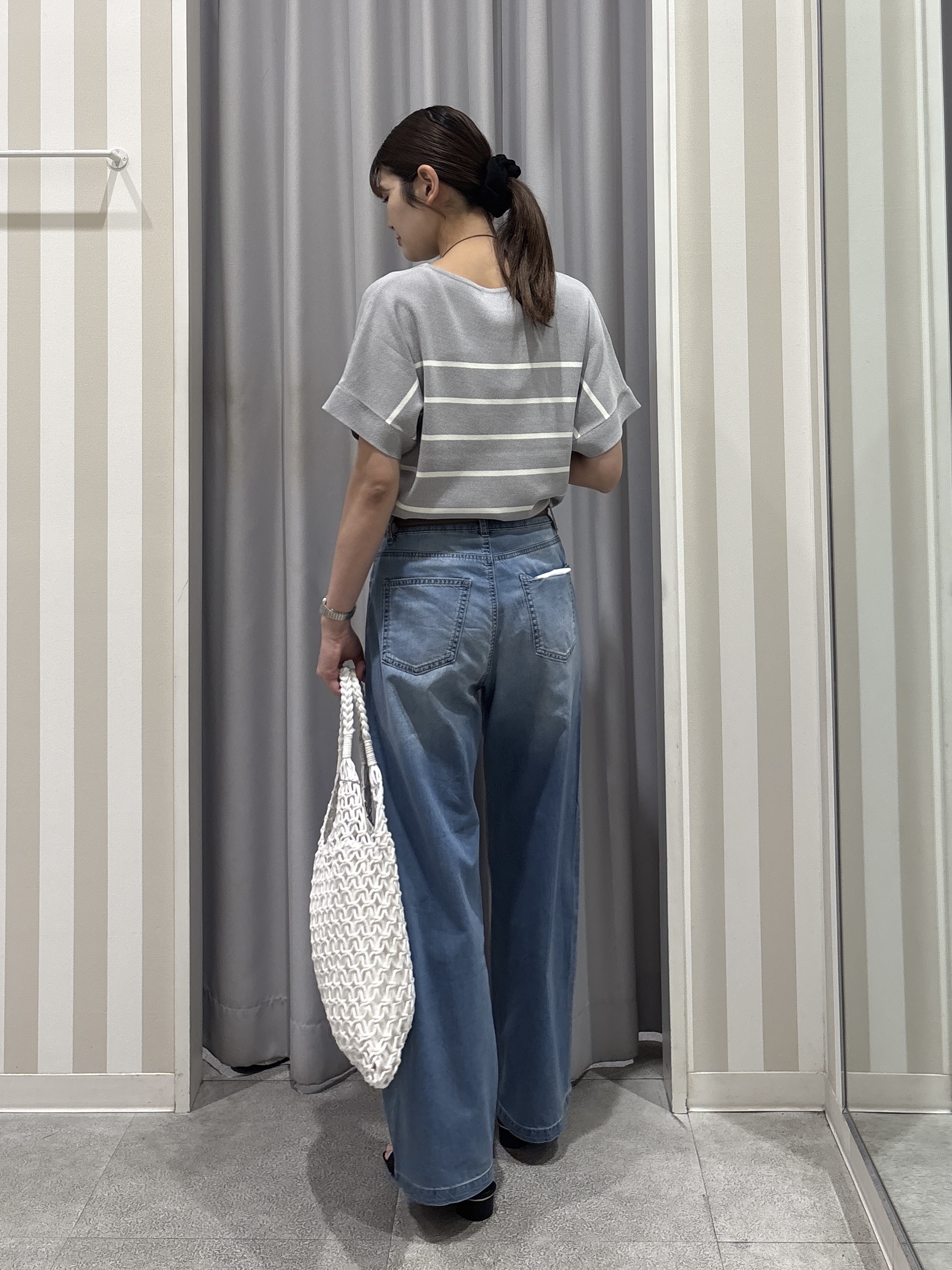 Rikaさんの「SHOO･LA･RUE｜【毎日洗える/UV】二の腕隠れる さらっとドルマン半袖ニット」を使ったコーディネート