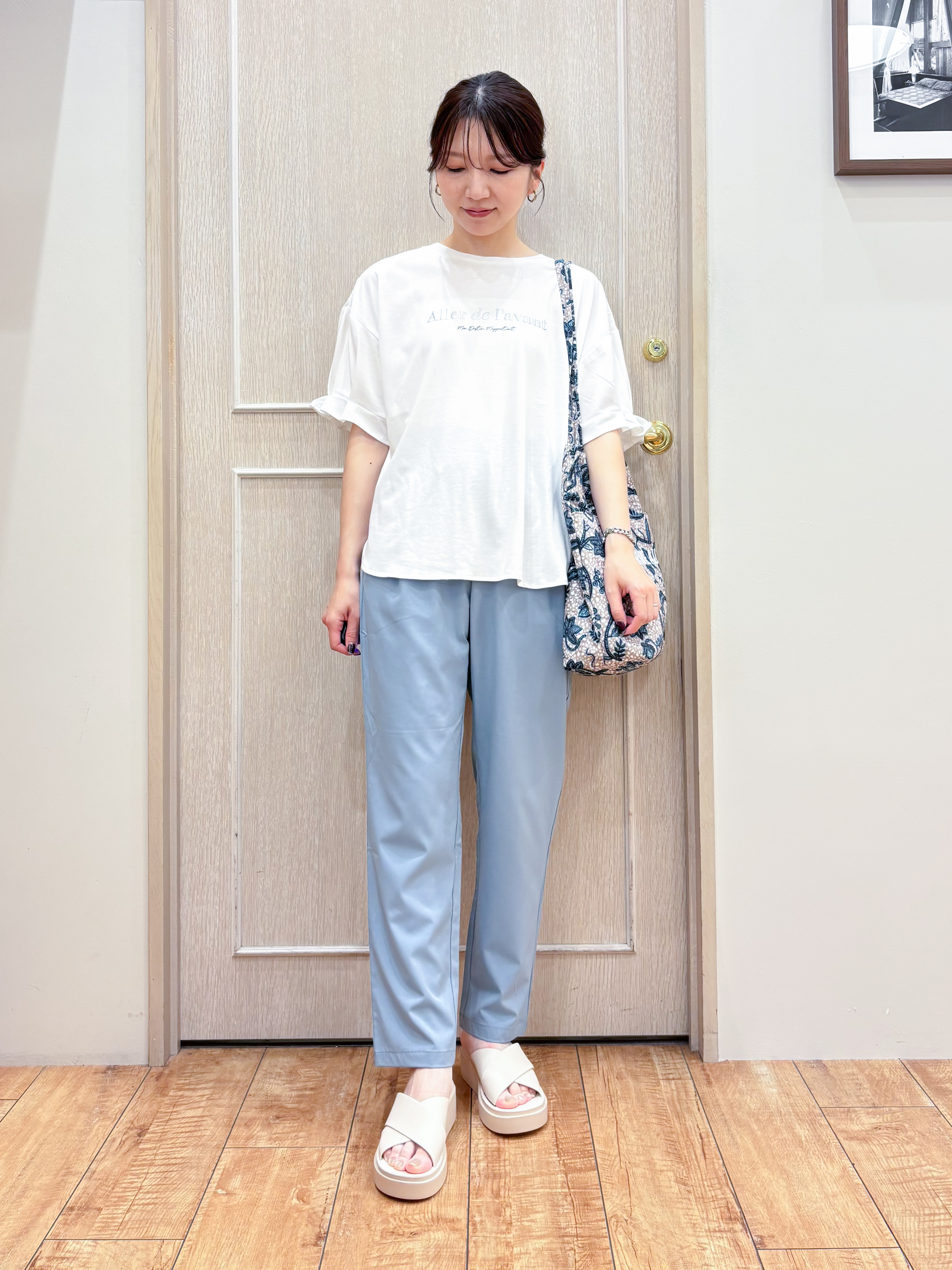 なみさんの「SHOO･LA･RUE｜【UV/吸水速乾/洗濯後しわになりにくい】ラッシュガードにもなる ストライプシャツ」を使ったコーディネート