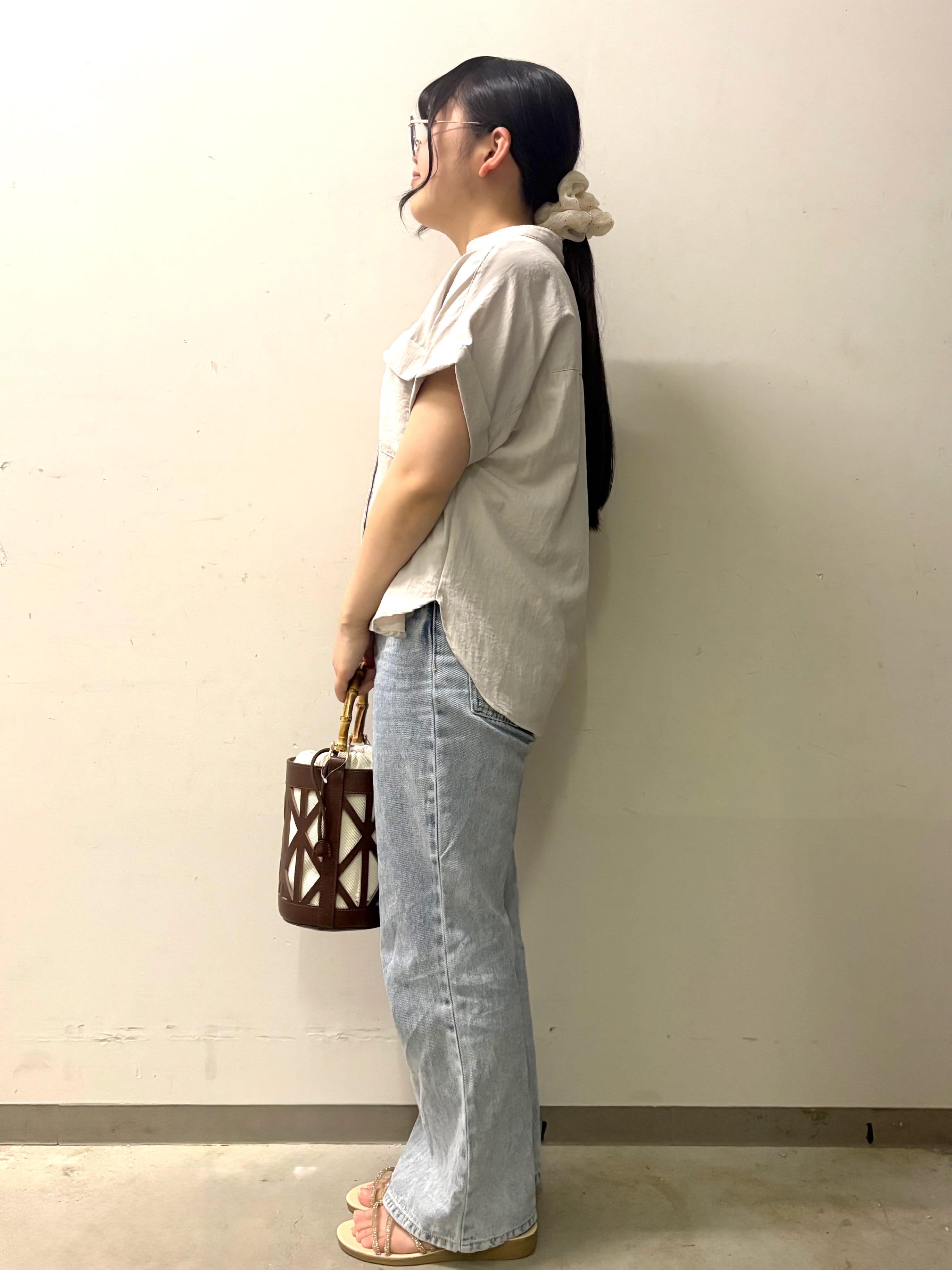 ころりさんの「OPAQUE.CLIP｜【接触冷感】ダブルポケットスキッパーブラウス《吸水速乾／防シワ／洗濯機OK／S～3L／7col》」を使ったコーディネート