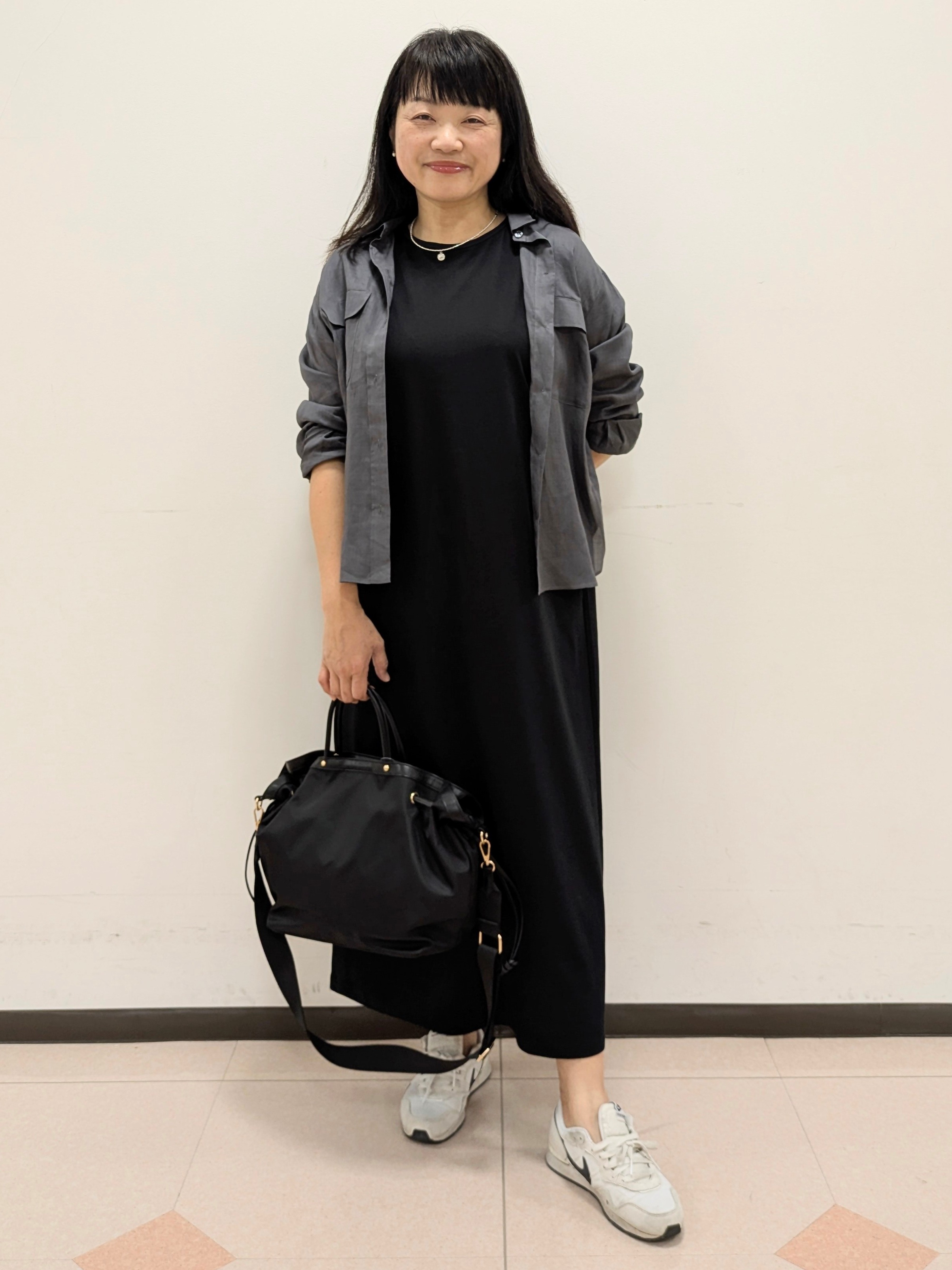 ともさんの「UNTITLED｜【接触冷感】ドライタッチシャツ」を使ったコーディネート