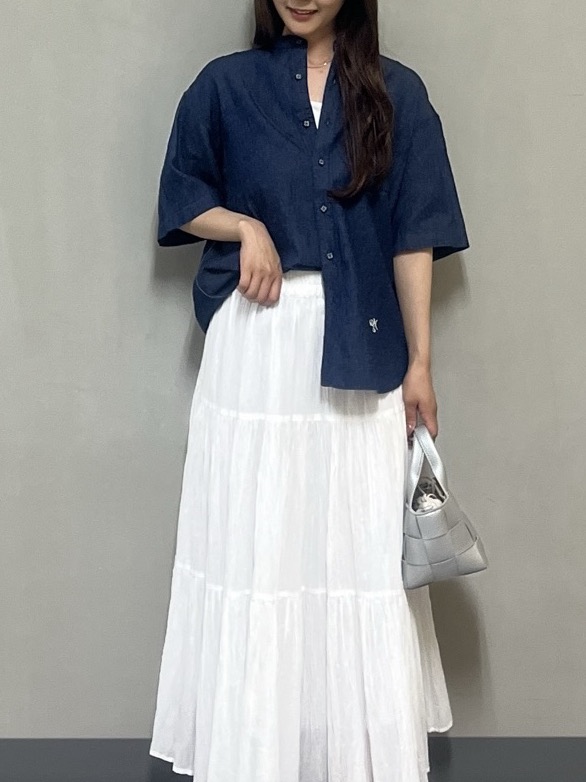 Minaさんの「Dessin｜【ユニセックス/洗える】綿麻デニムシャツ」を使ったコーディネート