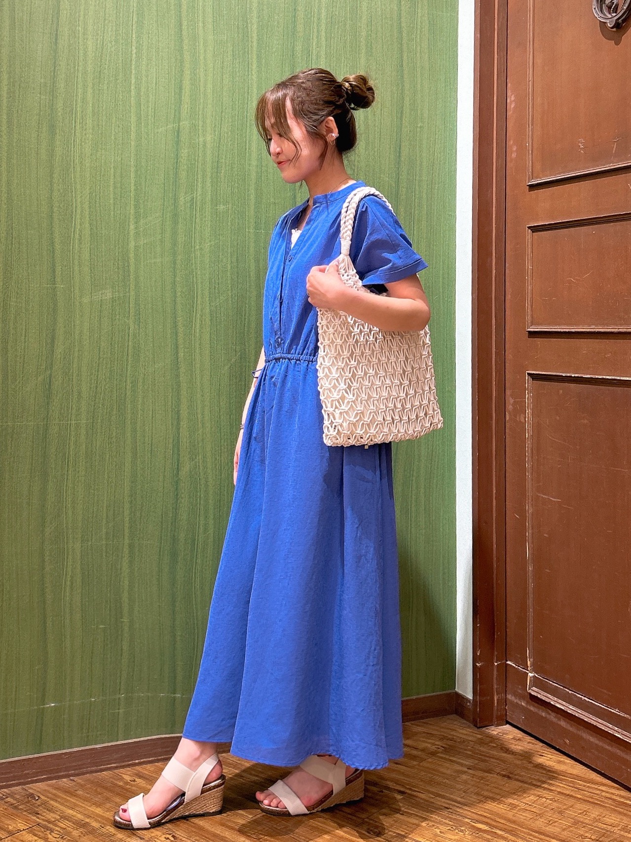 かおりさんの「SHOO･LA･RUE｜【S-LL/UV/吸水速乾/洗濯機可】通気性〇 ギャザーリボンワンピース」を使ったコーディネート