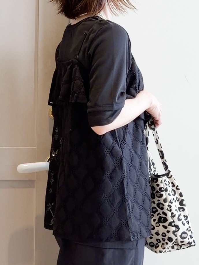 yamakoさんの「grove｜【UVカット】チュールトリミング5分袖Tシャツ」を使ったコーディネート