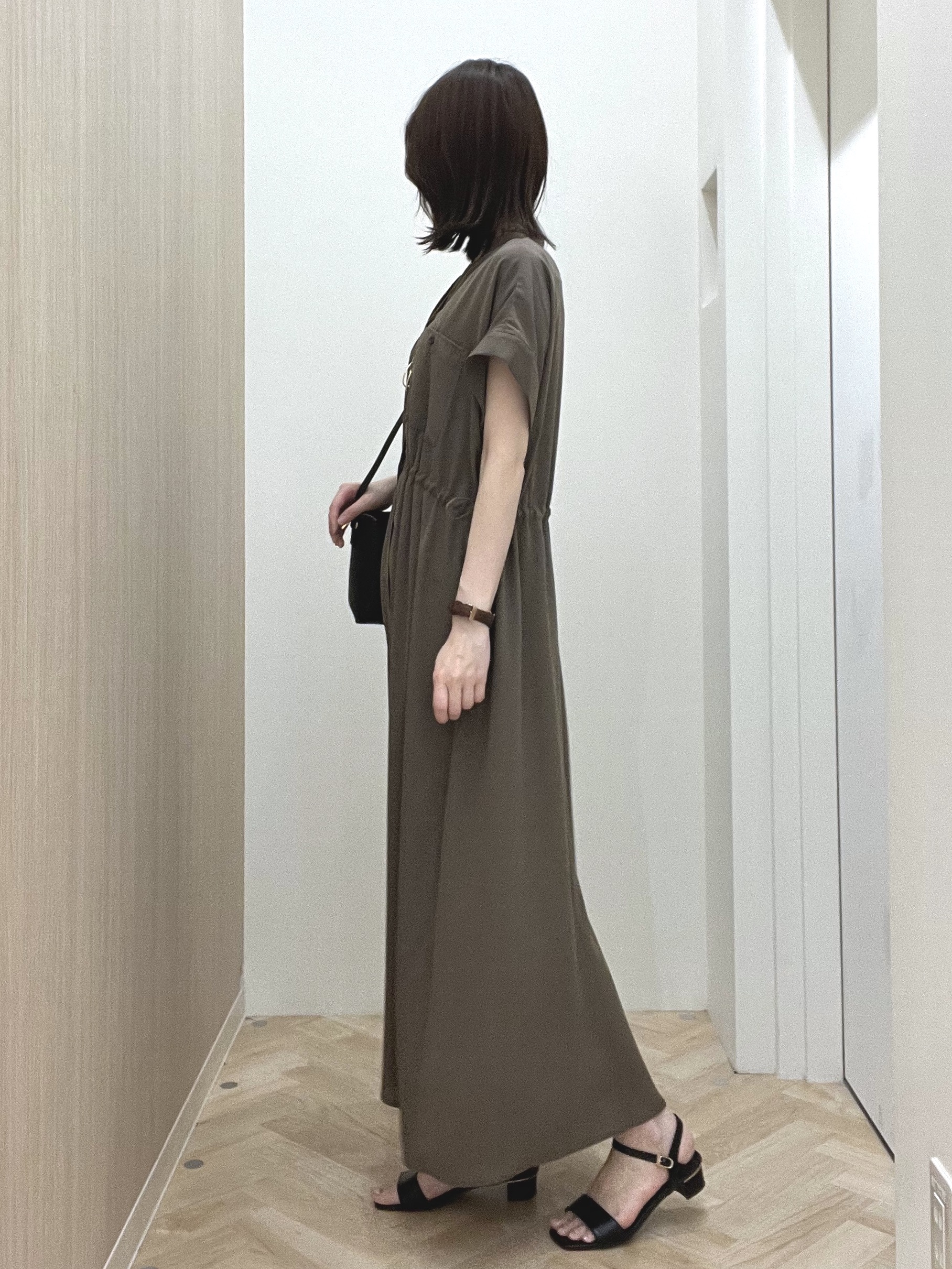  おまつさんの「grove｜【洗える/体型カバー】ウエストドロストワンピース」を使ったコーディネート