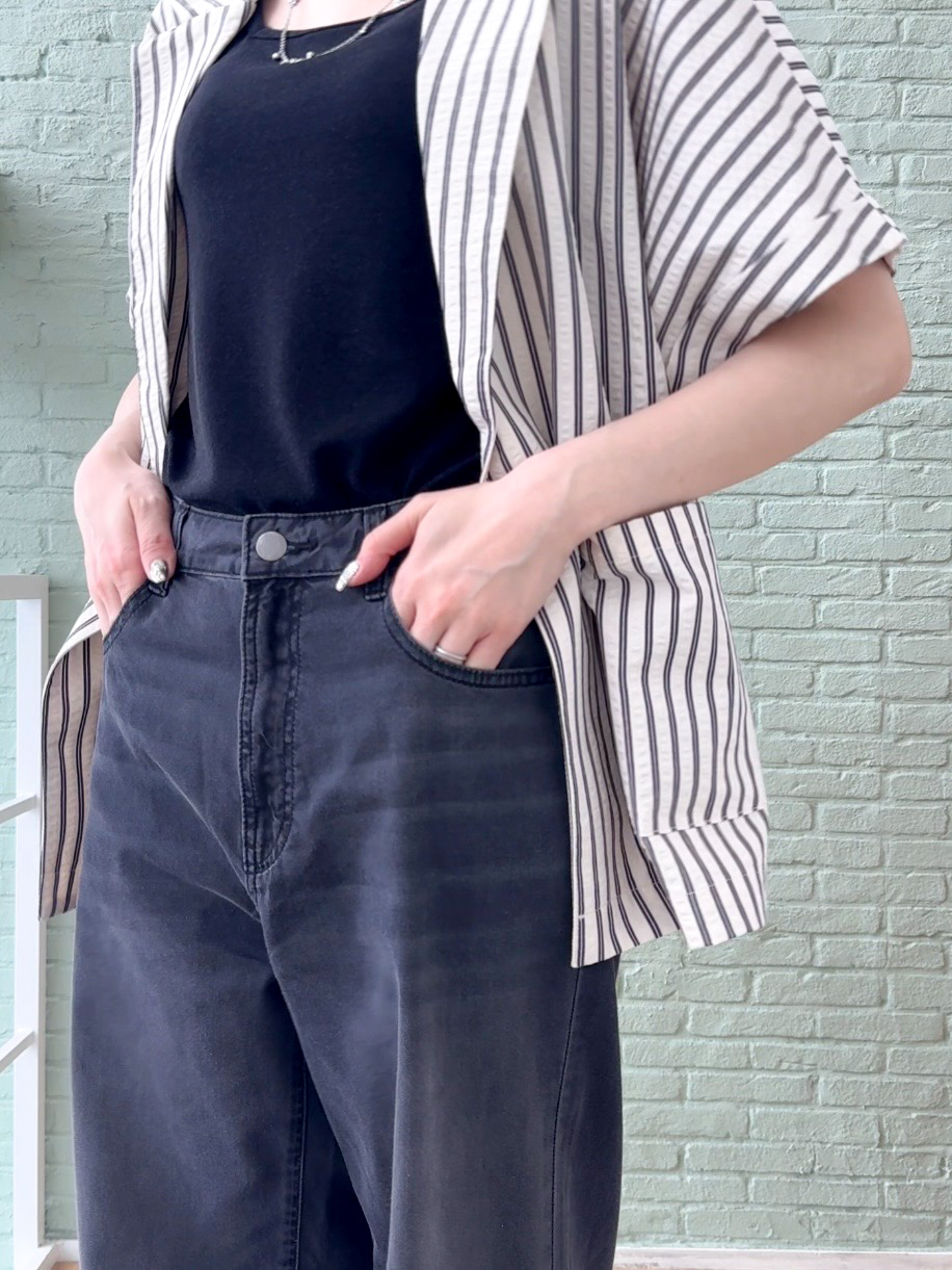 𝐜𝐡𝐢𝐤𝐚さんの「SHOO･LA･RUE｜【S-LL/吸水速乾/セットアップ可】羽織るだけで主役になる サッカーストライプシャツジャケット」を使ったコーディネート