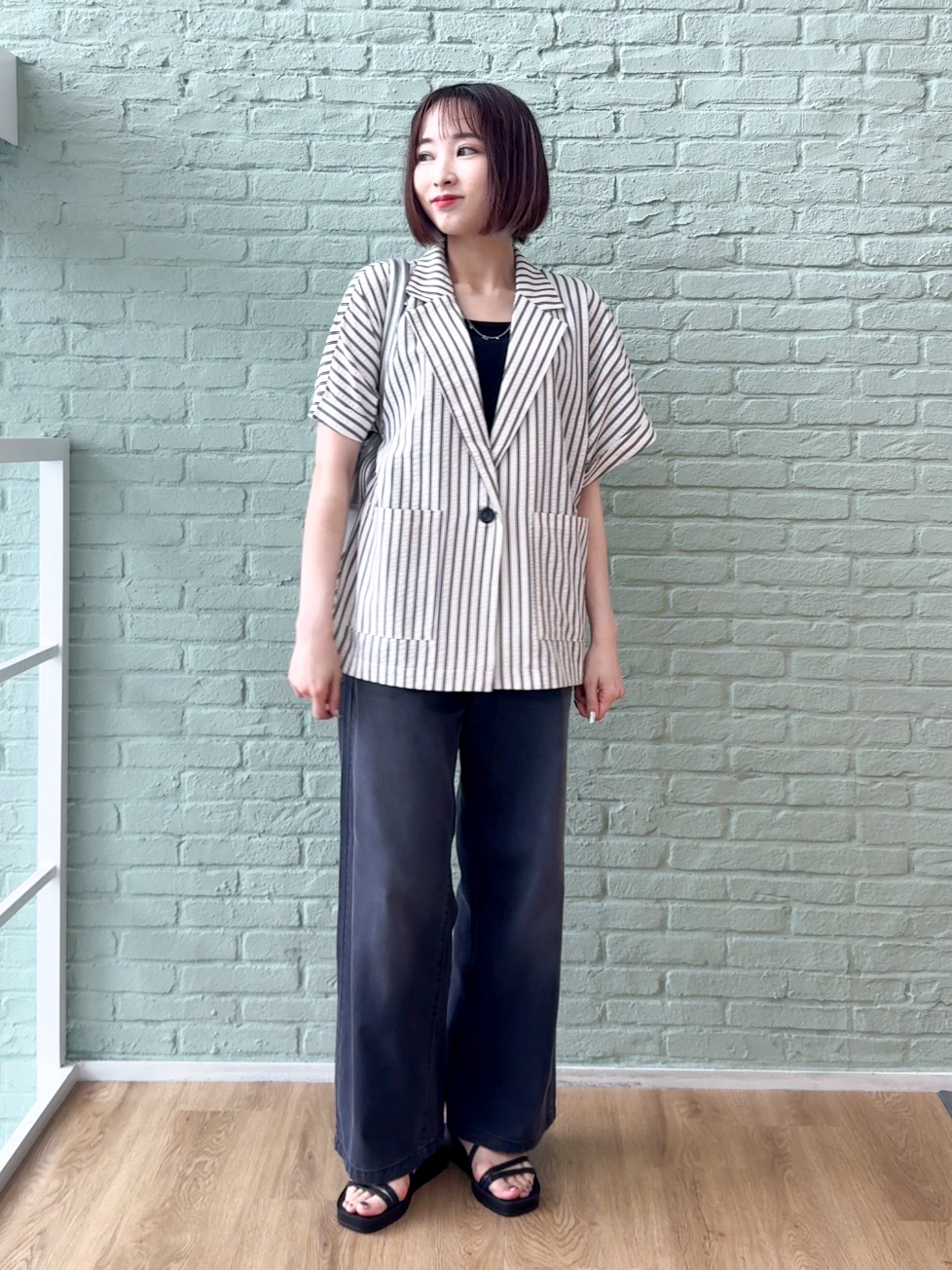 𝐜𝐡𝐢𝐤𝐚さんの「SHOO･LA･RUE｜【S-LL/吸水速乾/セットアップ可】羽織るだけで主役になる サッカーストライプシャツジャケット」を使ったコーディネート