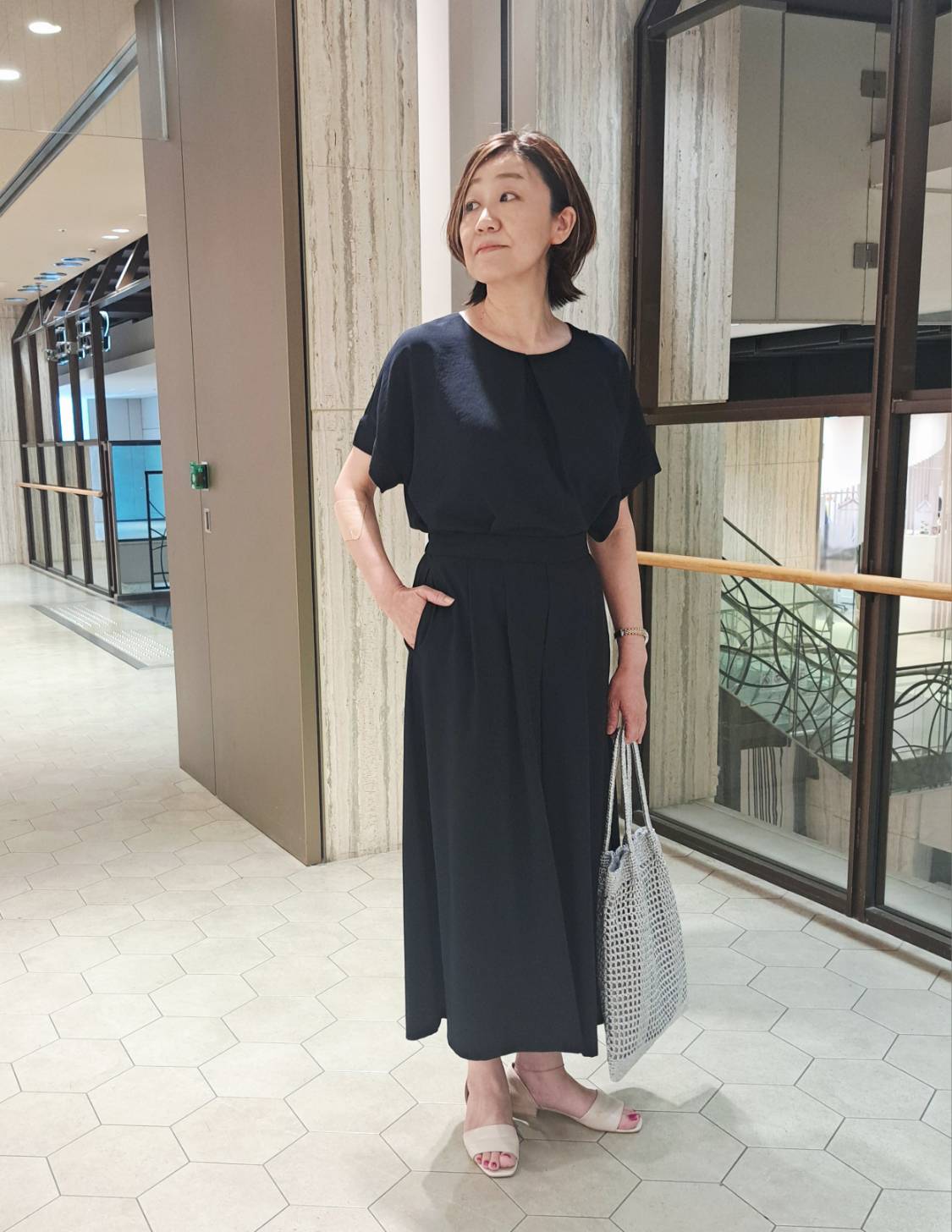 姉さんさんの「UNTITLED｜【セットアップ可/UVカット/前後2WAY】リラクシーフレンチスリーブブラウス」を使ったコーディネート