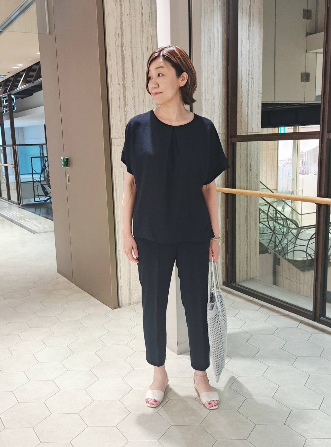 姉さんさんの「UNTITLED｜【セットアップ可/UVカット/前後2WAY】リラクシーフレンチスリーブブラウス」を使ったコーディネート