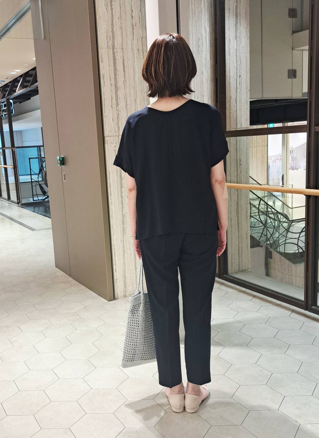 姉さんさんの「UNTITLED｜【セットアップ可/UVカット/前後2WAY】リラクシーフレンチスリーブブラウス」を使ったコーディネート
