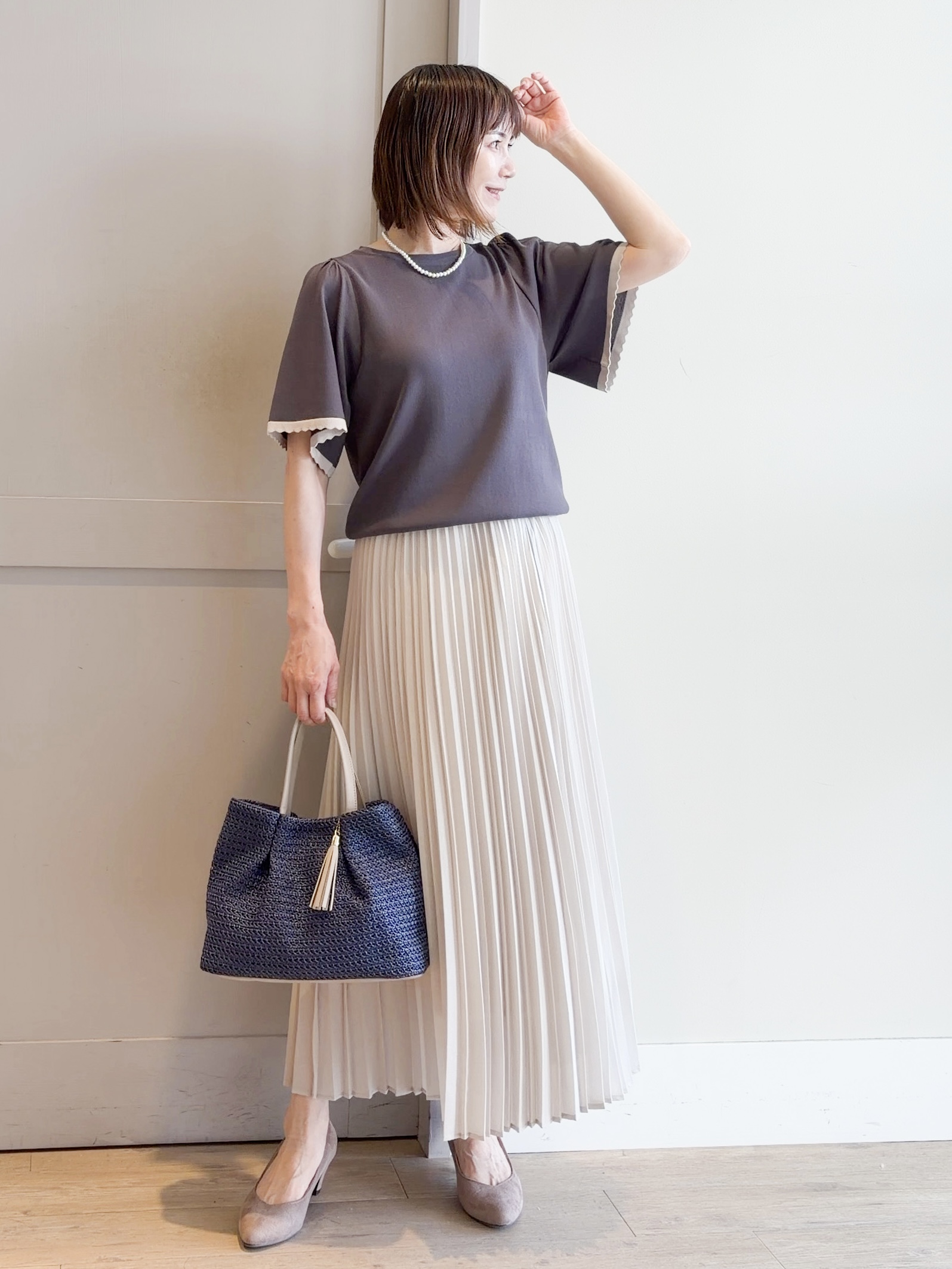 yamakoさんの「grove｜高評価！【シリーズ累計36万枚！名品ニット】やわらかドライタッチ スカラップスリーブニット」を使ったコーディネート