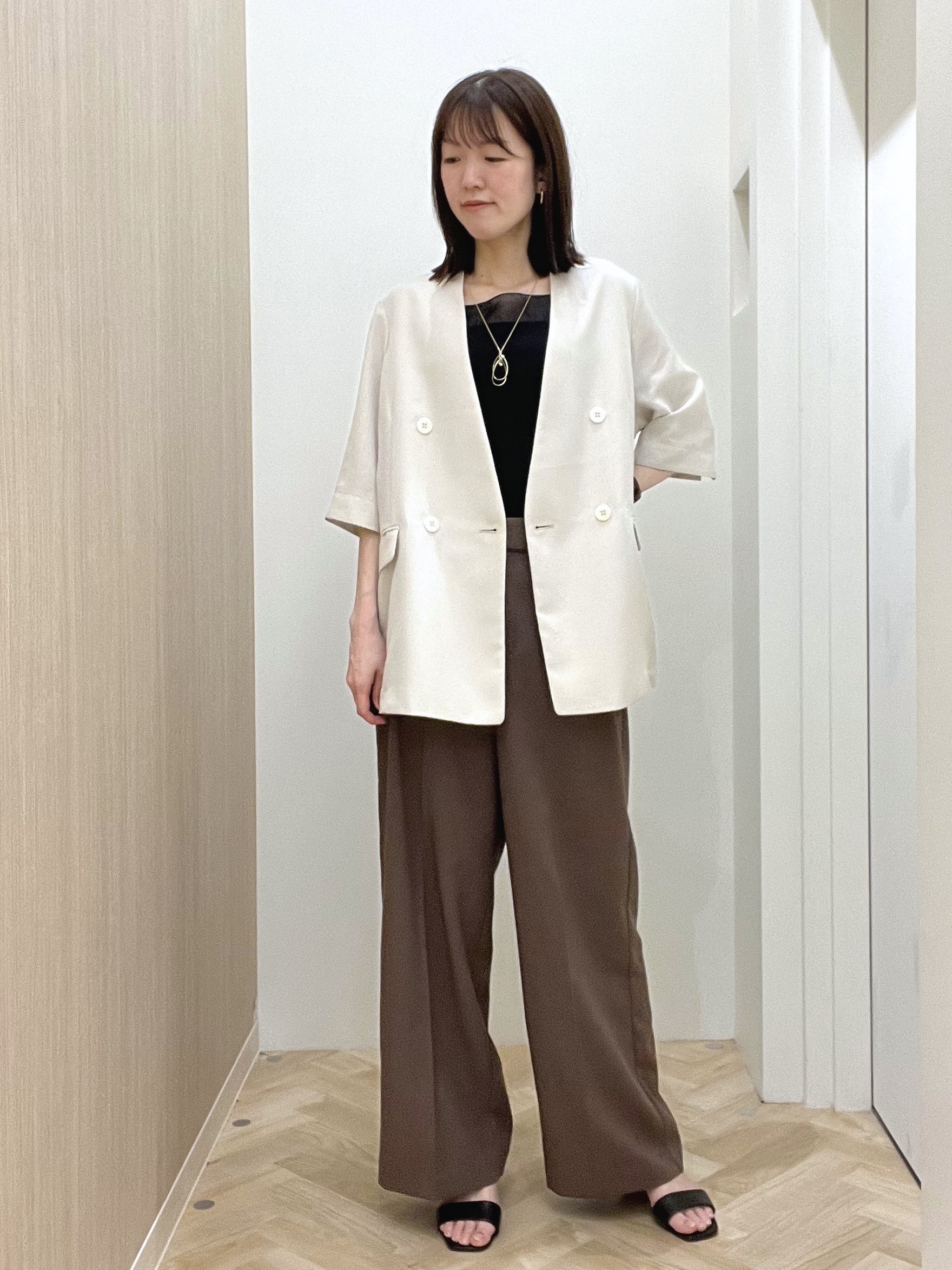  おまつさんの「grove｜【洗濯機OK/ひんやり】軽く羽織れるハーフスリーブジャケット」を使ったコーディネート