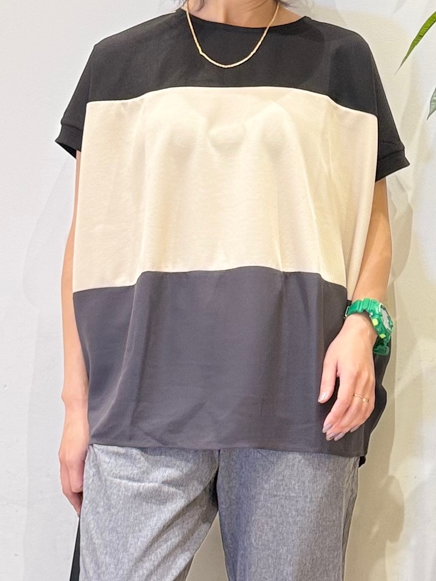 misakiさんの「SHOO･LA･RUE｜【S-LL/洗濯機可/体型カバー】インせず着られる 異素材ブロッキング ドルマンＴシャツ」を使ったコーディネート