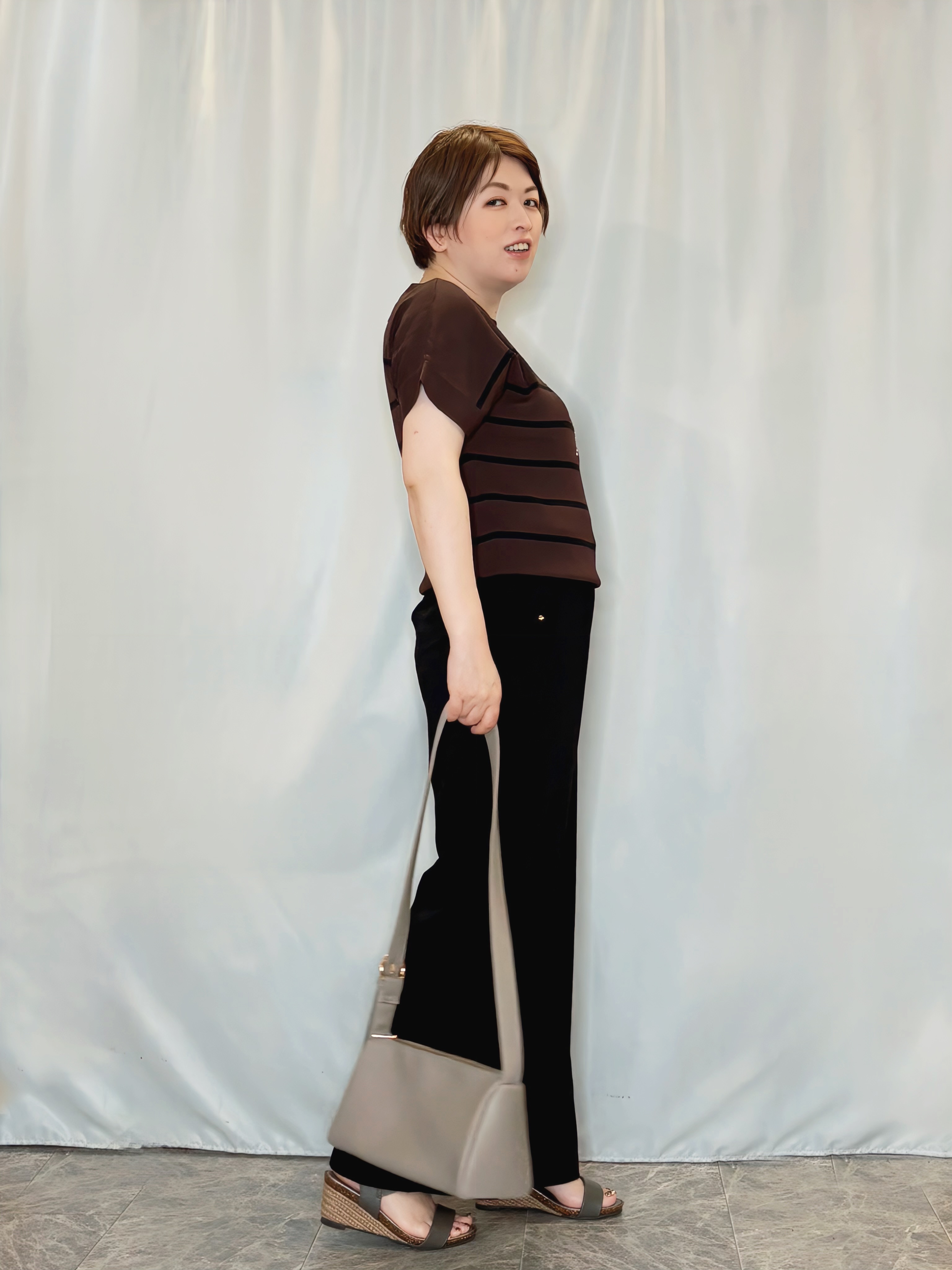 たみさんの「SHOO･LA･RUE｜【毎日洗える/UV】二の腕隠れる さらっとドルマン半袖ニット」を使ったコーディネート