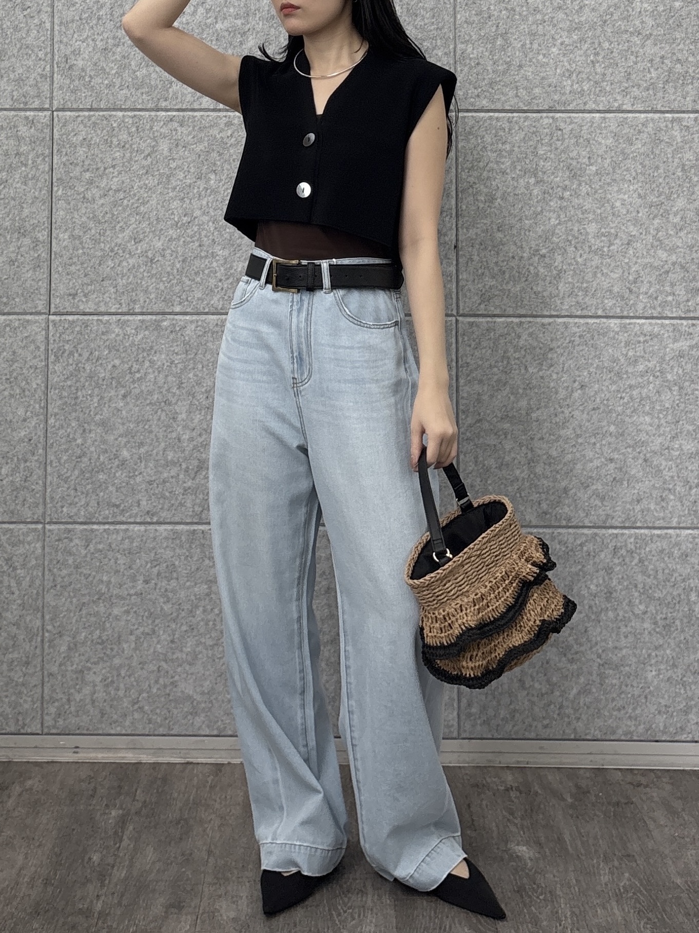 rinaさんの「INDIVI｜立体フリル編みバッグ」を使ったコーディネート