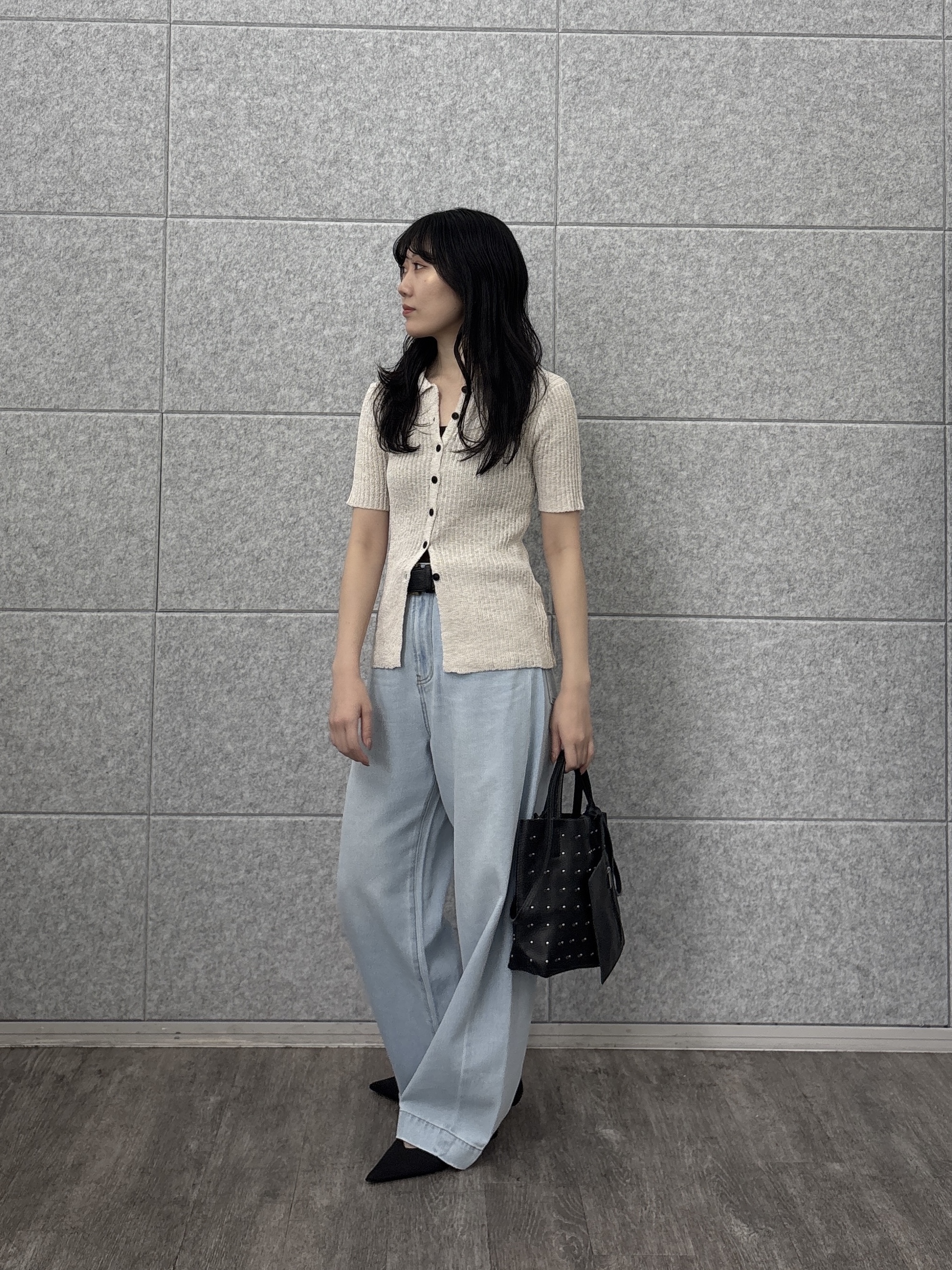 rinaさんの「INDIVI｜ハーフスリーブポロニットカーデ」を使ったコーディネート