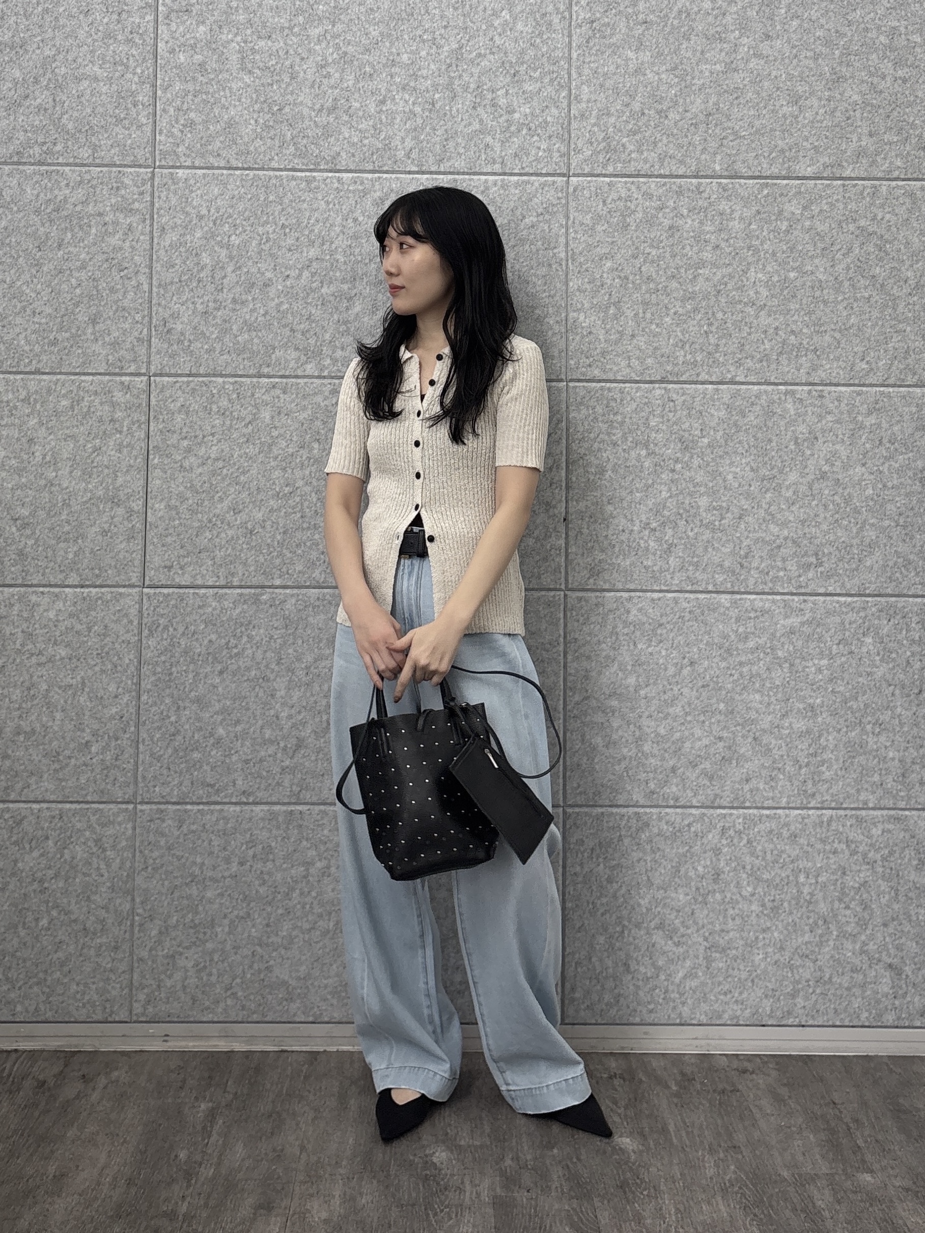 rinaさんの「INDIVI｜ハーフスリーブポロニットカーデ」を使ったコーディネート