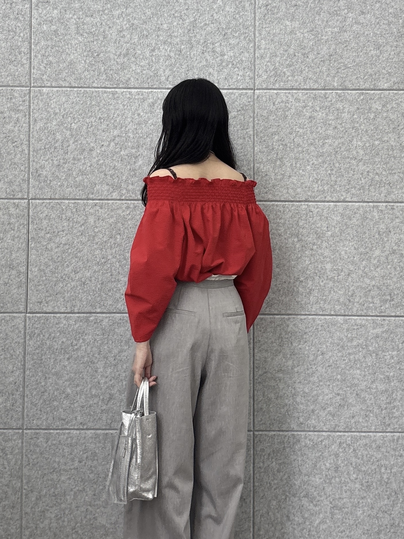 rinaさんの「INDIVI｜サッカーオフショルブラウス【再入荷／2WAY】」を使ったコーディネート