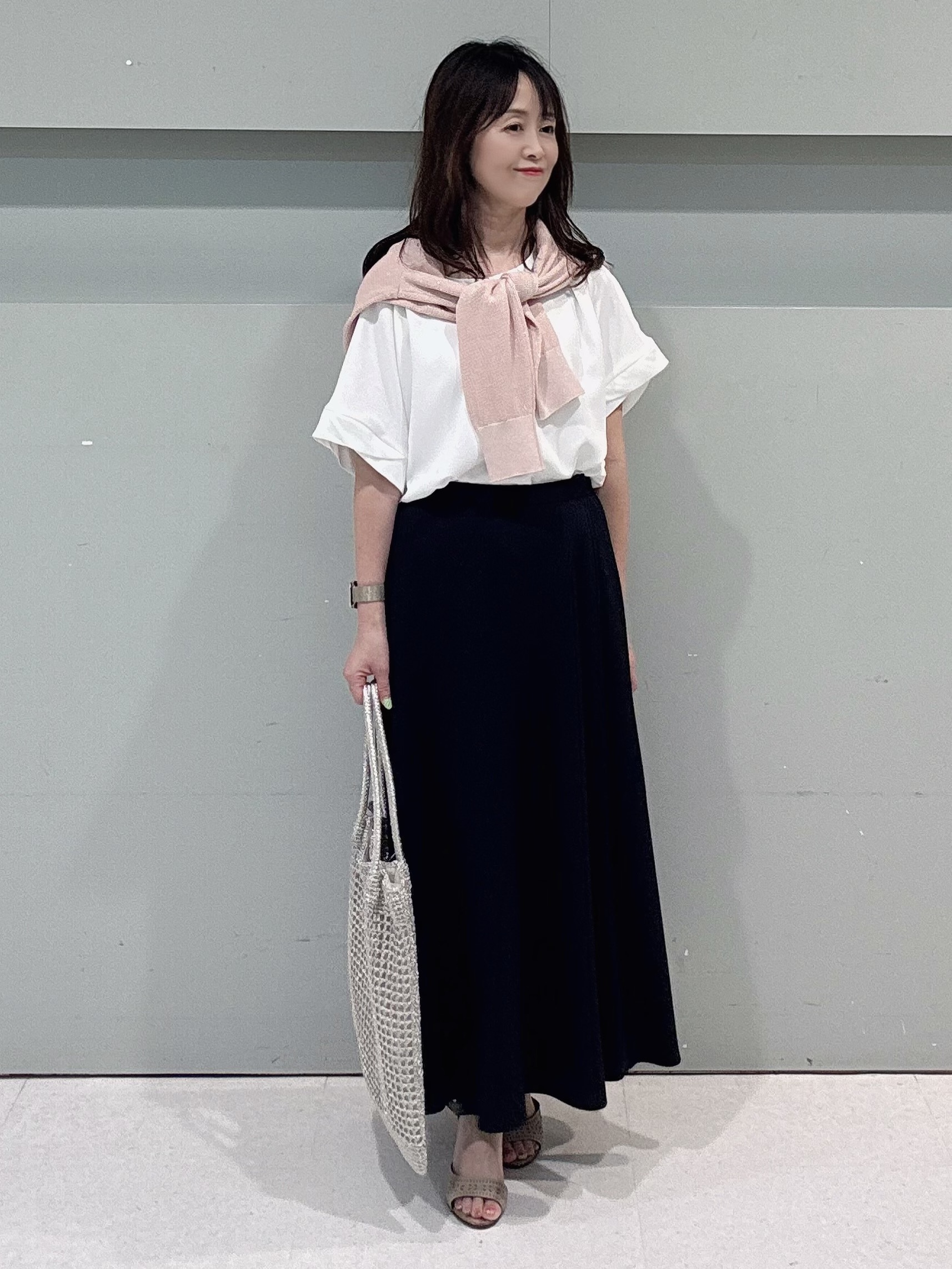 makiさんの「UNTITLED｜◆【アンサンブル可】ラメ混クルーネックカーディガン」を使ったコーディネート