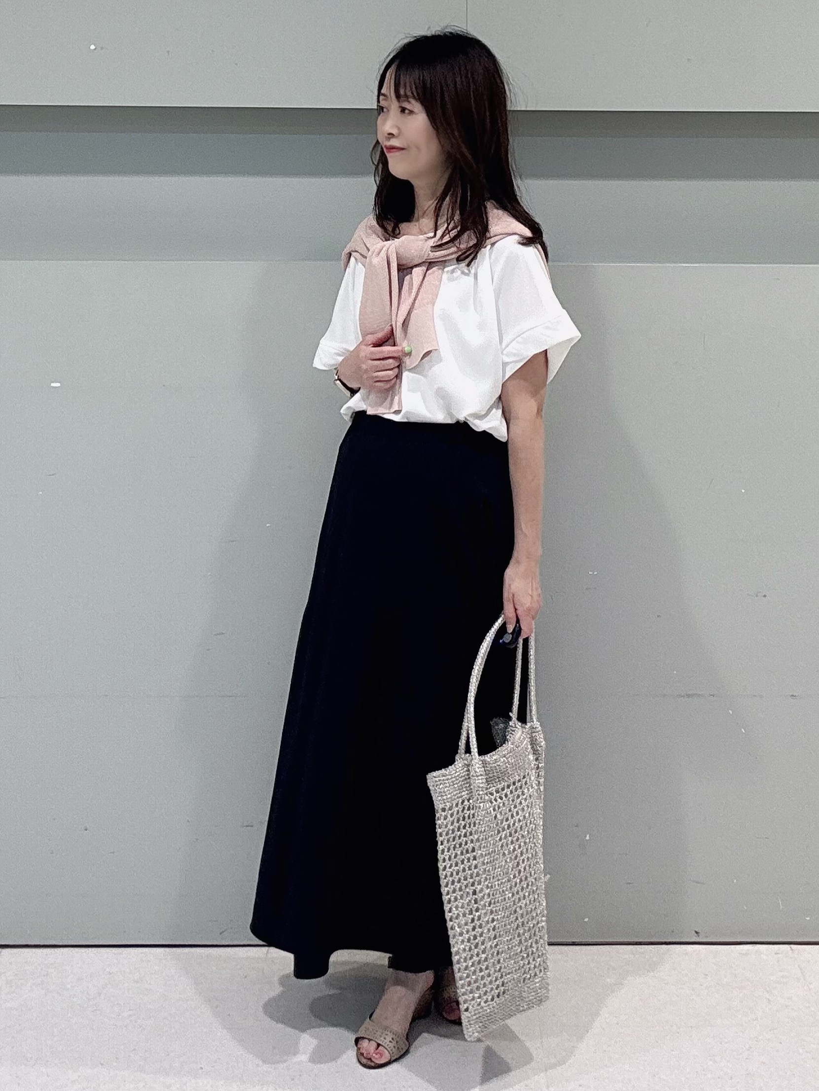 makiさんの「UNTITLED｜◆【アンサンブル可】ラメ混クルーネックカーディガン」を使ったコーディネート