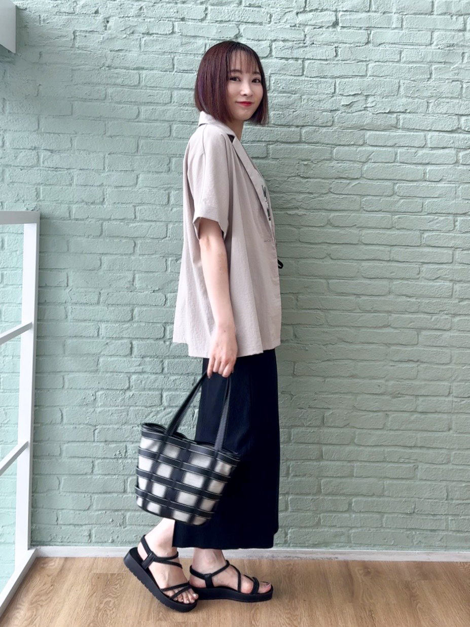 𝐜𝐡𝐢𝐤𝐚さんの「SHOO･LA･RUE｜【高レビュー/洗濯機可/セットアップ可】軽凛(かろりん) 半袖ジャケット」を使ったコーディネート