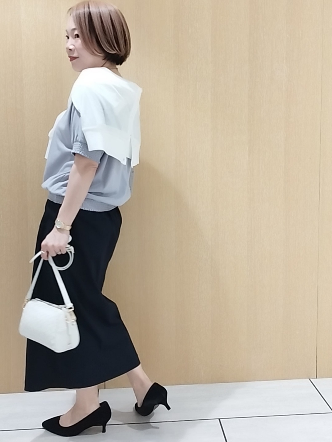 s u g iさんの「UNTITLED｜【接触冷感/汗染み防止/吸水速乾/UVカット】シャーリングプルオーバー」を使ったコーディネート