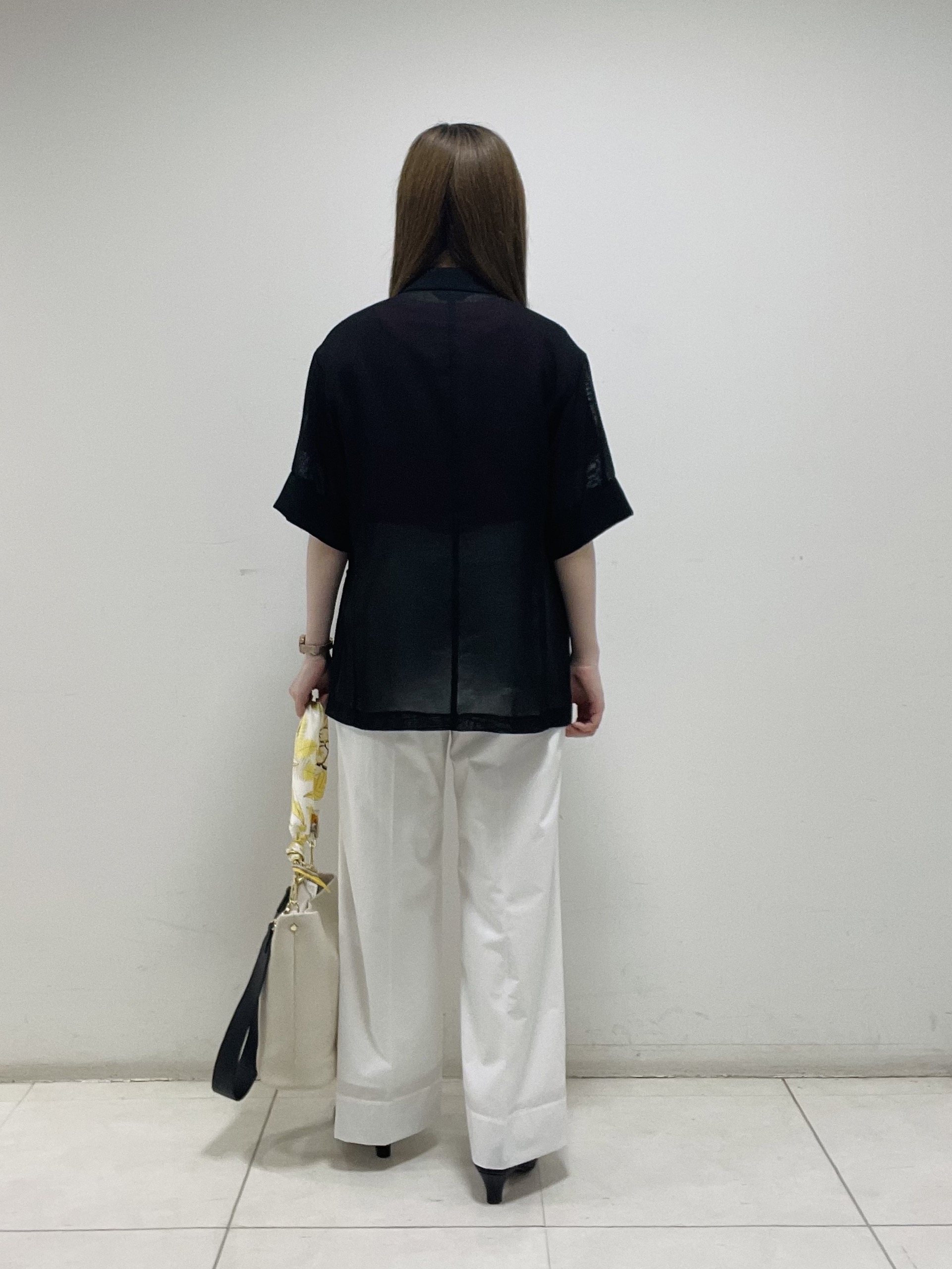 mさんの「INDIVI｜【洗える／メッシュ素材／SETUP可能】半袖シアージャケット」を使ったコーディネート