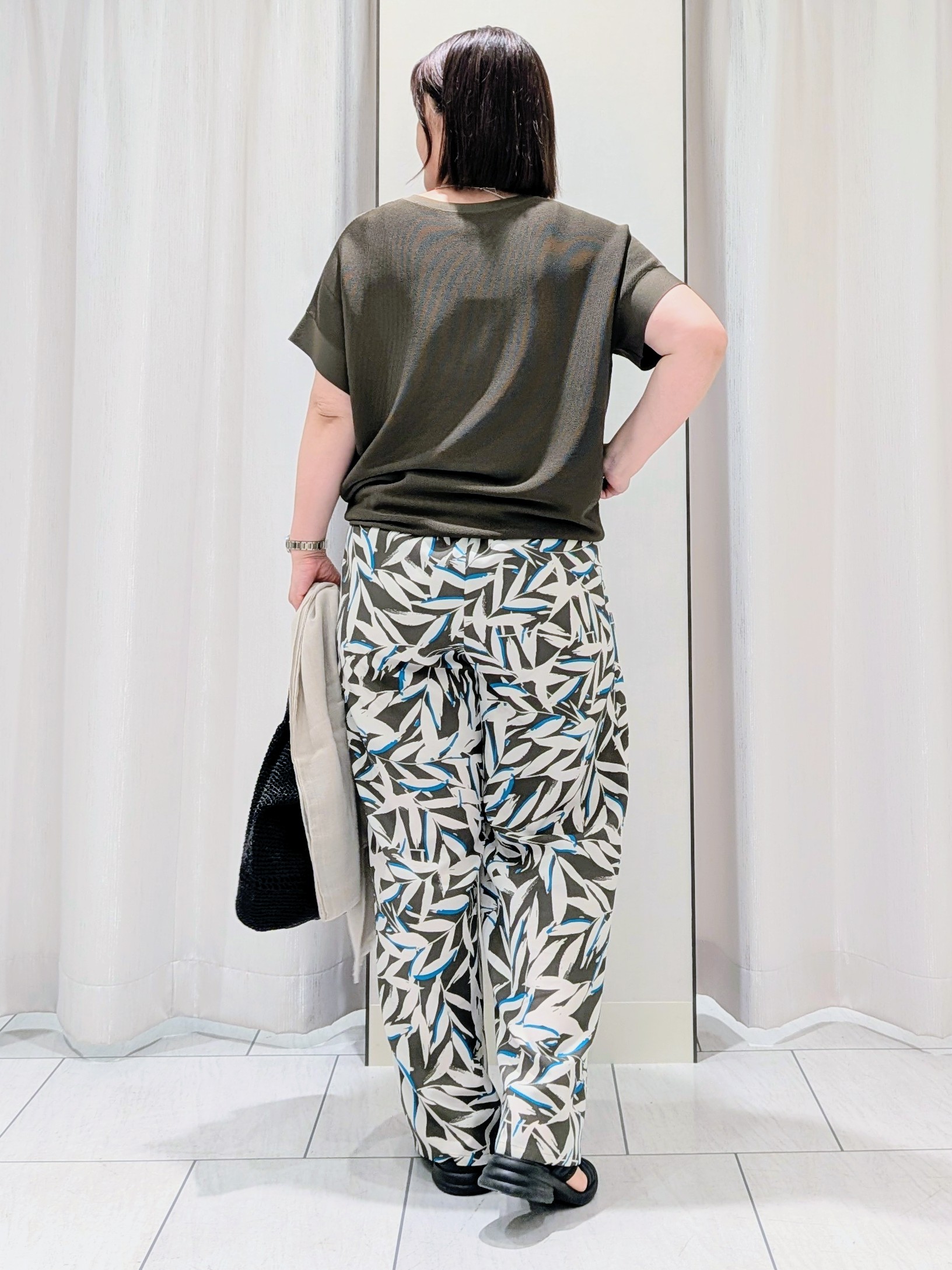 Onumaさんの「UNTITLED｜【11色展開/体型カバー】前後2WAYフレンチスリーブニット」を使ったコーディネート