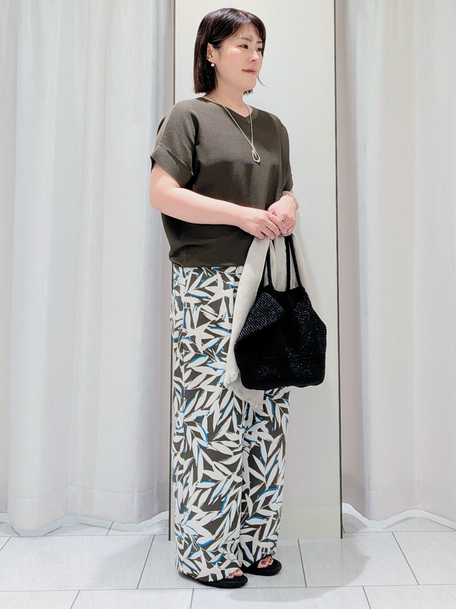 Onumaさんの「UNTITLED｜【11色展開/体型カバー】前後2WAYフレンチスリーブニット」を使ったコーディネート
