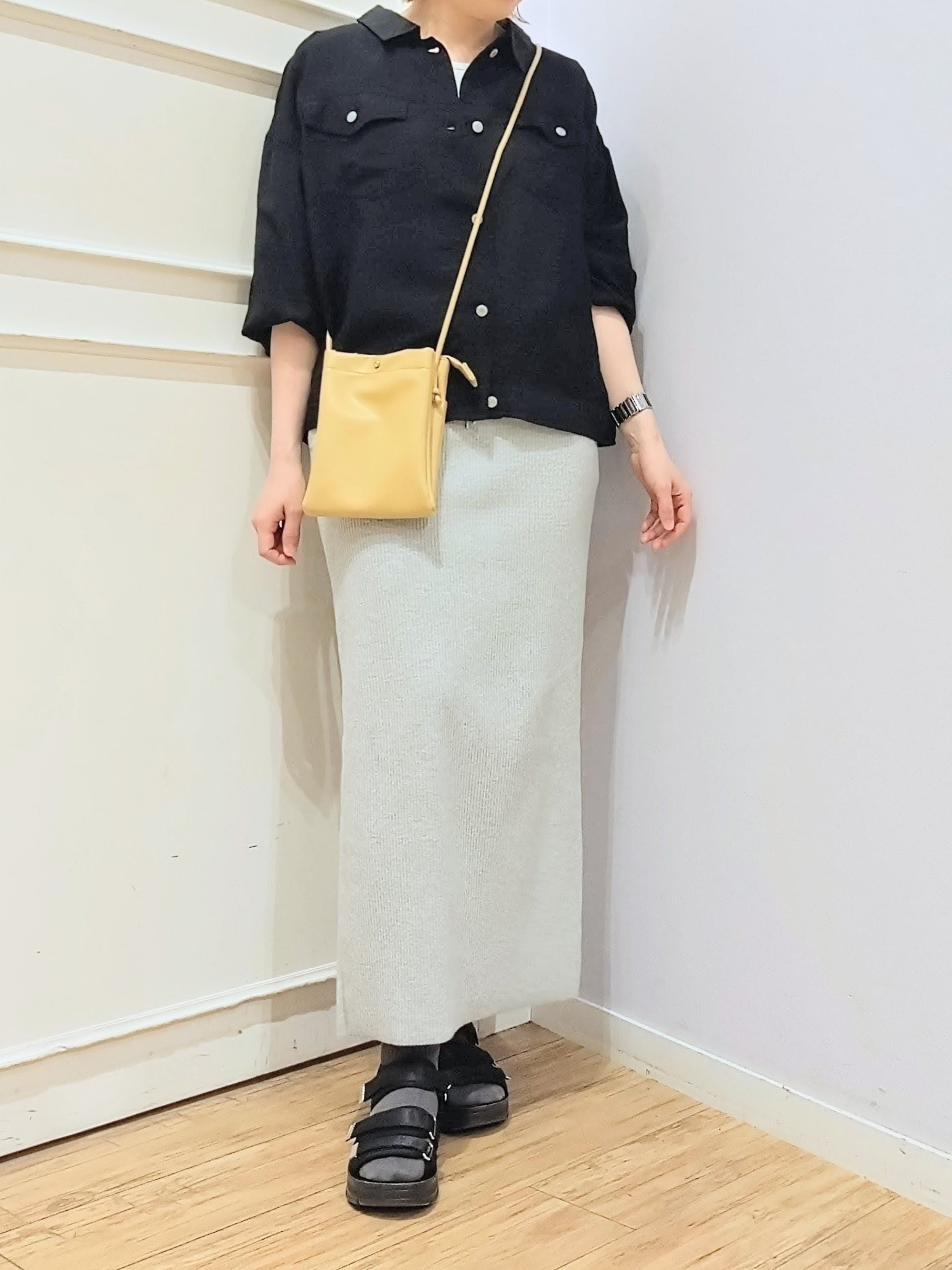miomioさんの「SHOO･LA･RUE｜【洗濯機可/S-LL】Gジャン風シアーシャツジャケット」を使ったコーディネート