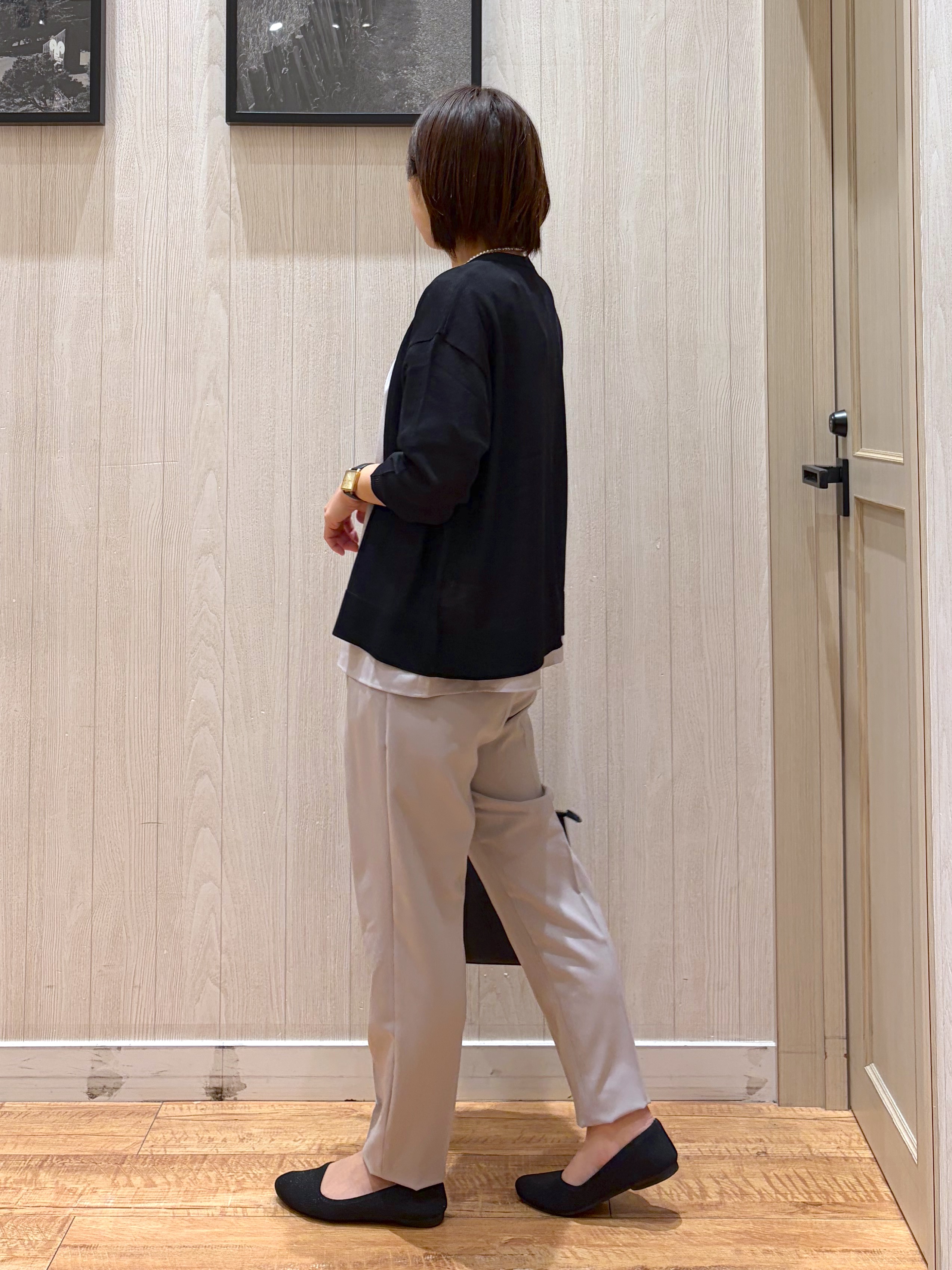 shirayuuuさんの「SHOO･LA･RUE｜【洗濯機可/S-LL】オンにもオフにも マルチに使えるボタンレスカーディガン」を使ったコーディネート
