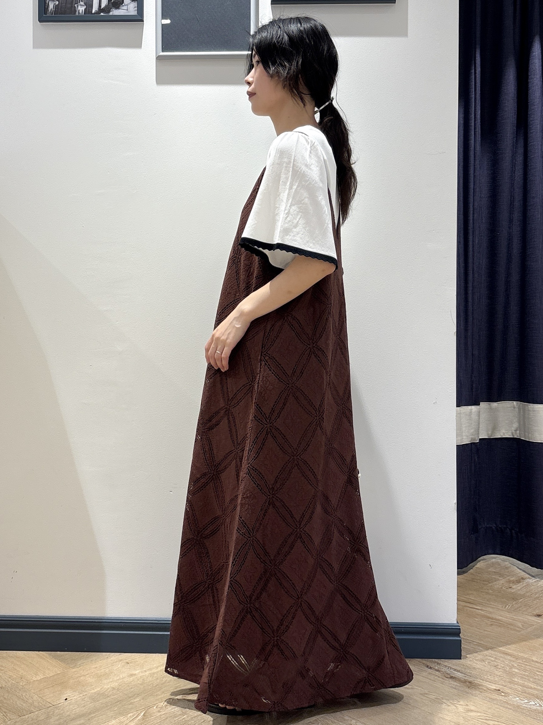 ayakaさんの「grove｜高評価！【シリーズ累計36万枚！名品ニット】やわらかドライタッチ スカラップスリーブニット」を使ったコーディネート