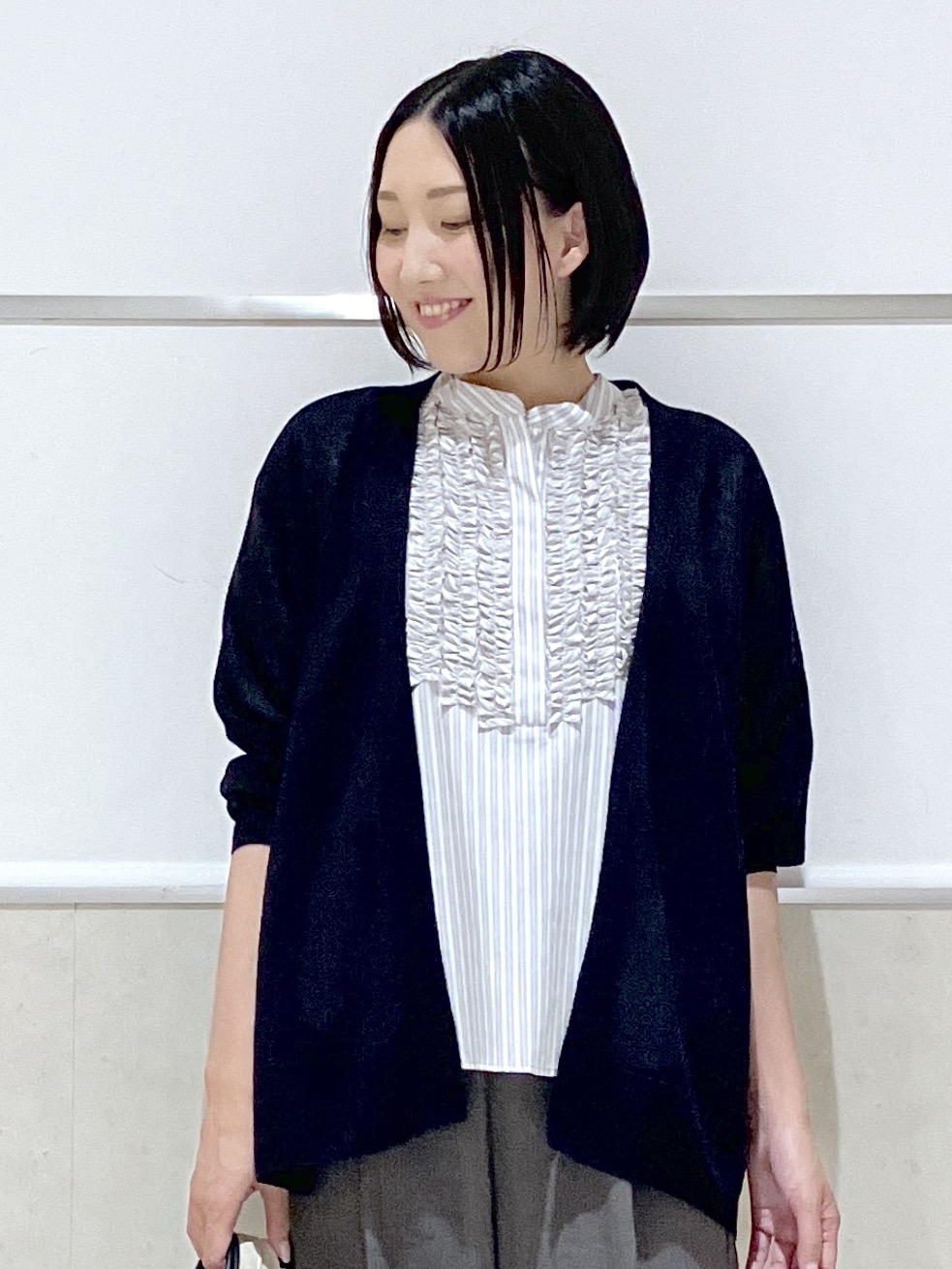 eriko さんの「Dessin｜【着映え/洗える】フロントフリル五分袖ブラウス」を使ったコーディネート