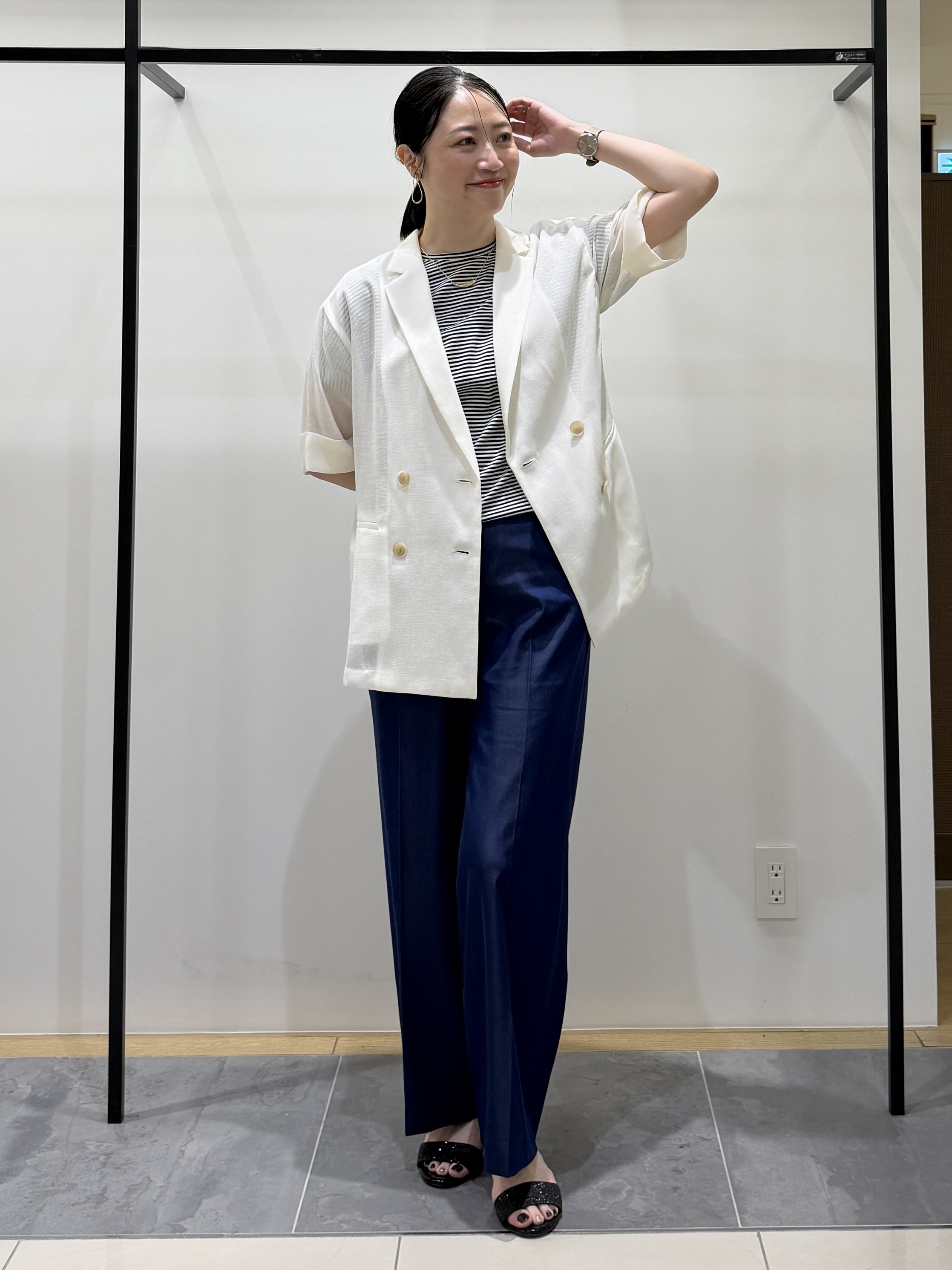 shihoさんの「INDIVI｜【洗える／メッシュ素材／SETUP可能】半袖シアージャケット」を使ったコーディネート