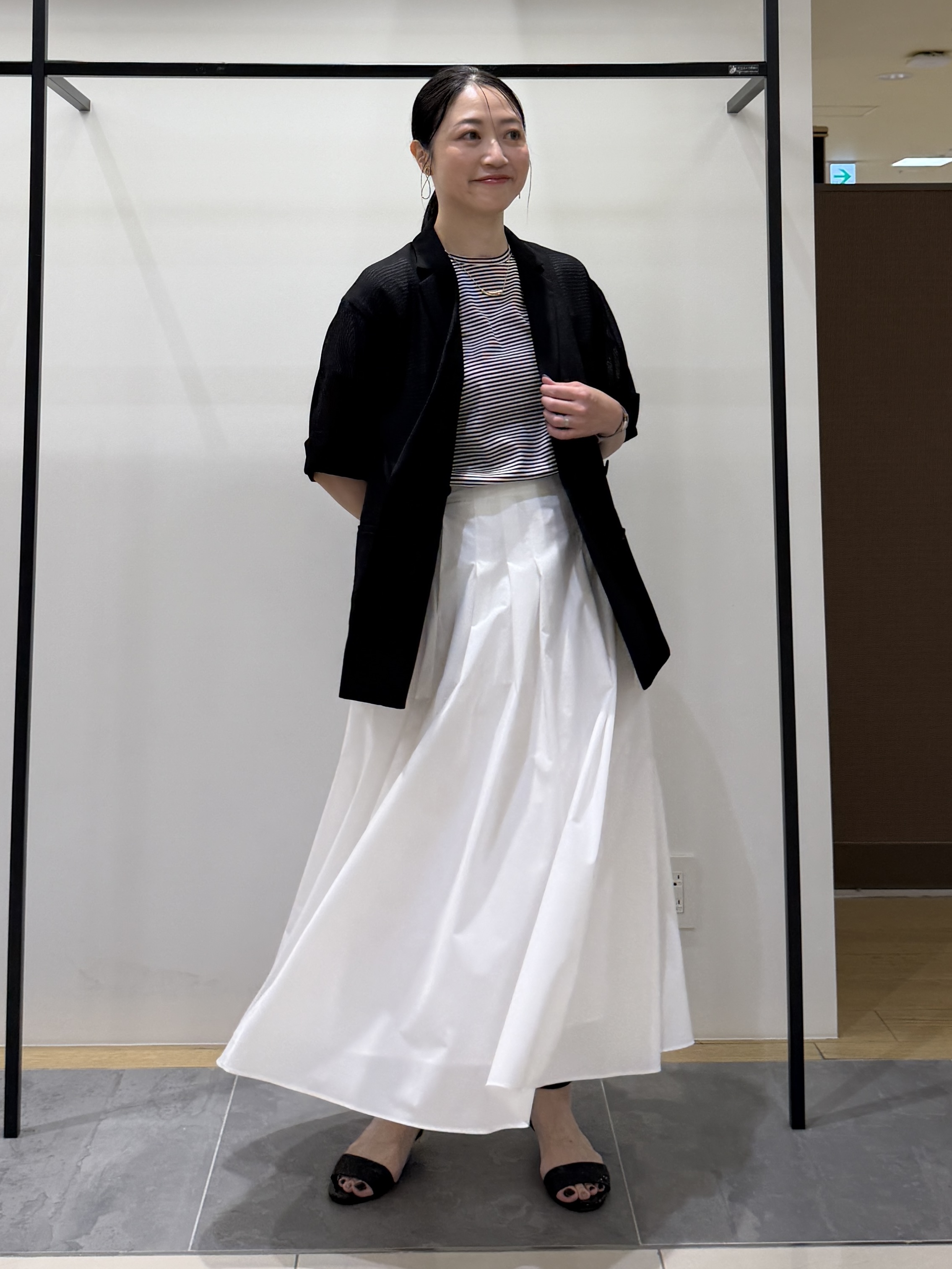 shihoさんの「INDIVI｜【洗える／メッシュ素材／SETUP可能】半袖シアージャケット」を使ったコーディネート