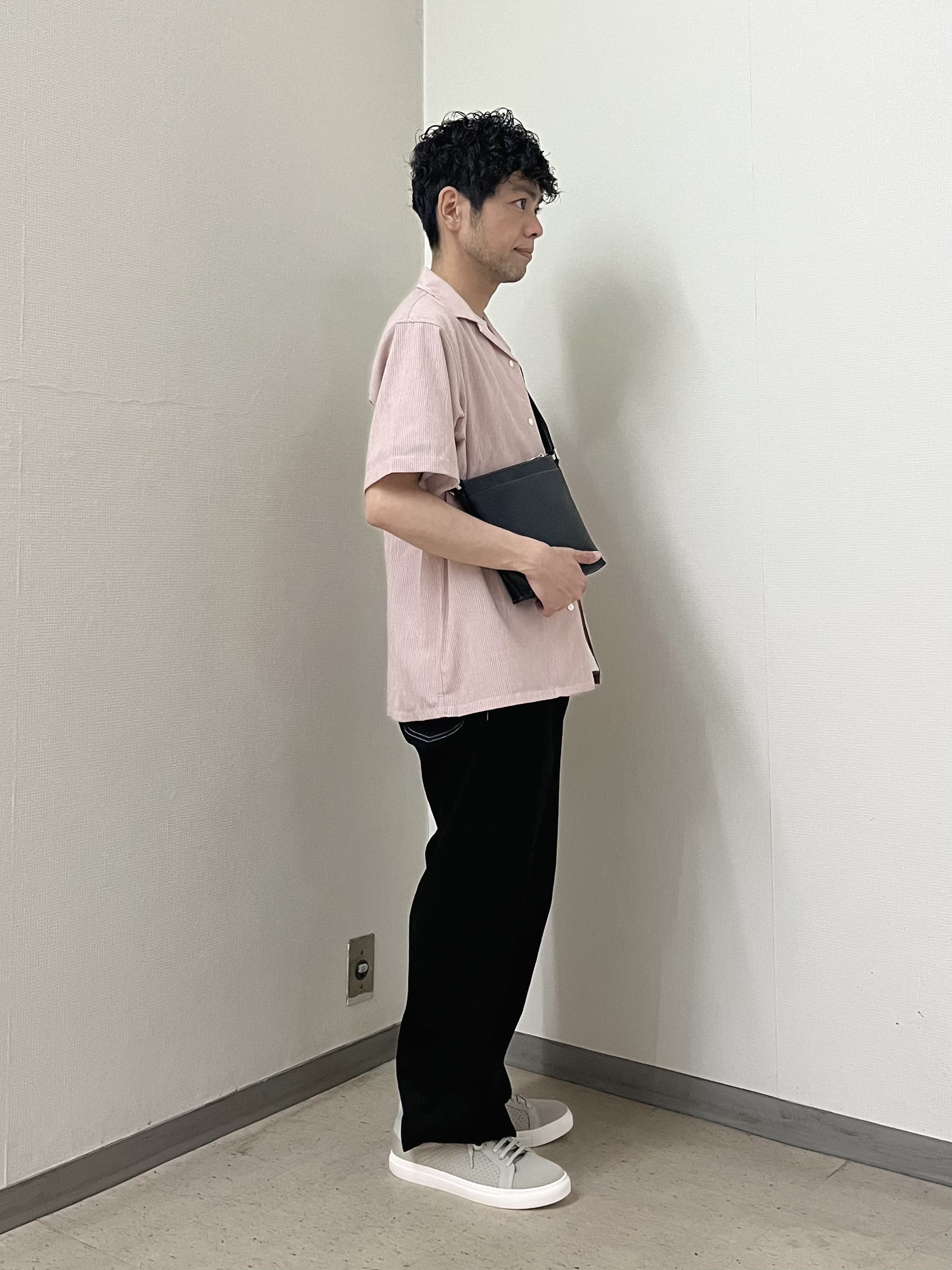 URAさんの「TAKEO KIKUCHI｜【通気性】トリコットサッカー オープンカラー シャツ」を使ったコーディネート