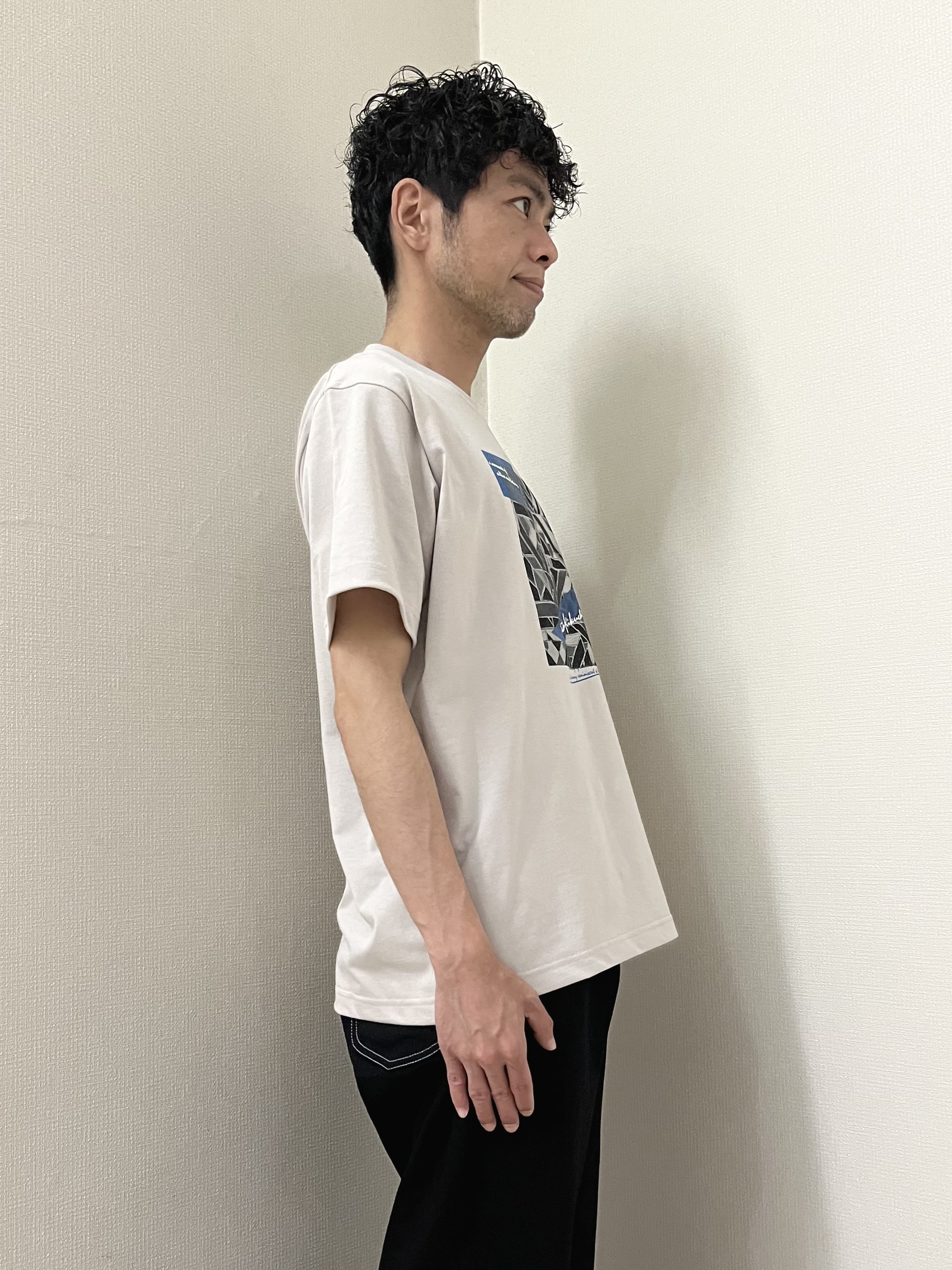 URAさんの「TAKEO KIKUCHI｜【BOWLER HAT LABEL】トロピカルフローラル レーヨンシャツ」を使ったコーディネート