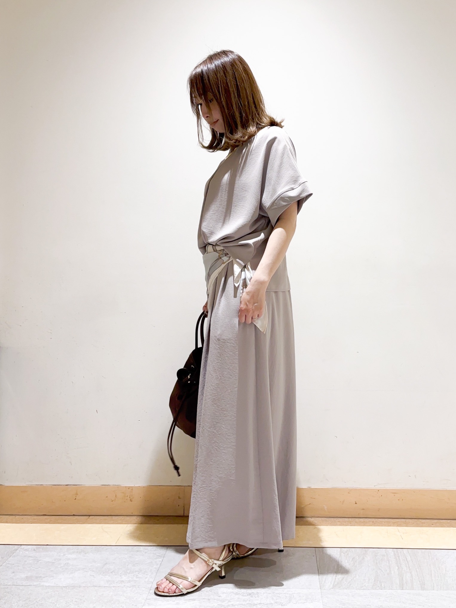 sattoさんの「UNTITLED｜【セットアップ可/UVカット/前後2WAY】リラクシーフレンチスリーブブラウス」を使ったコーディネート