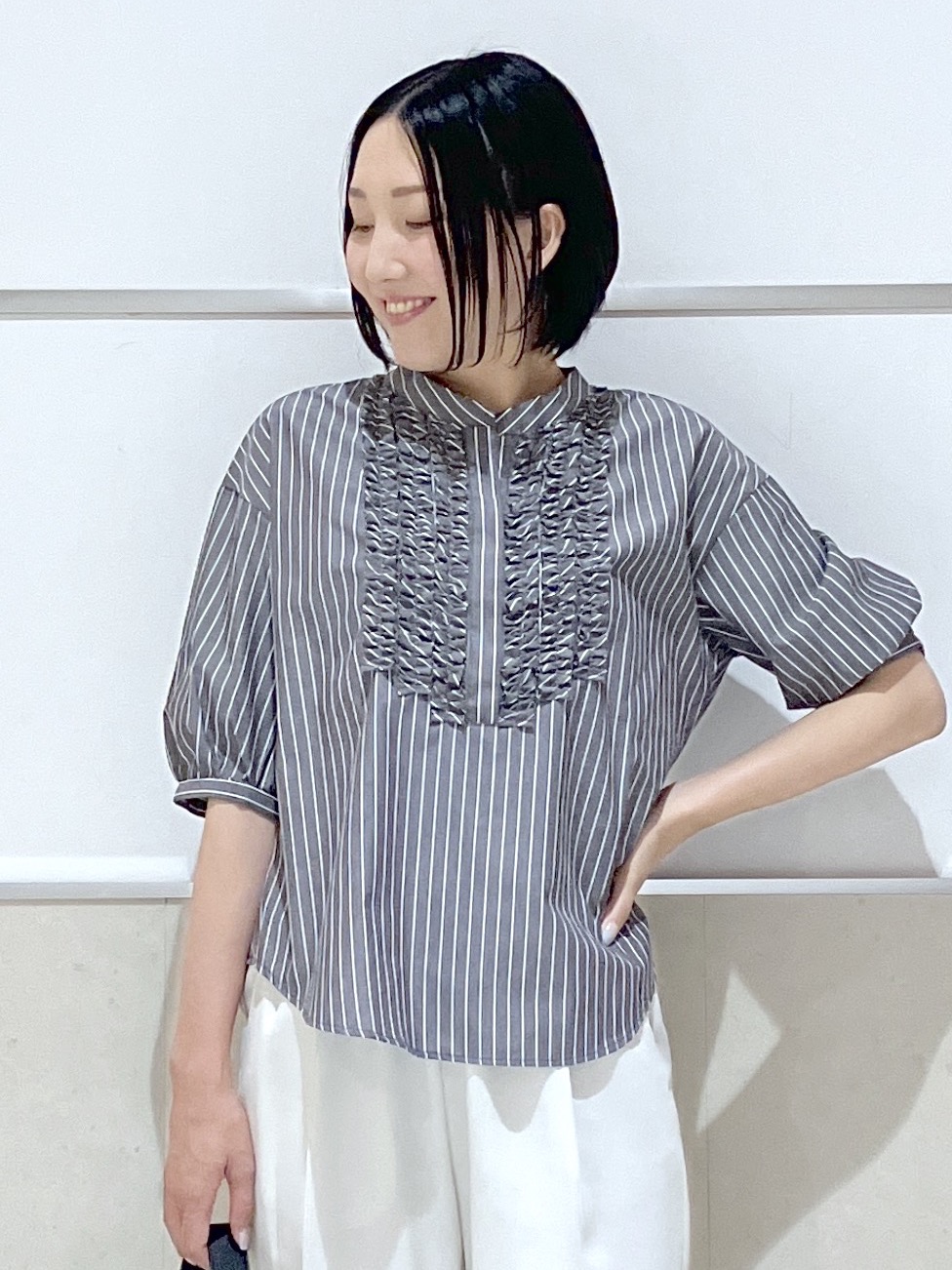 eriko さんの「Dessin｜【着映え/洗える】フロントフリル五分袖ブラウス」を使ったコーディネート
