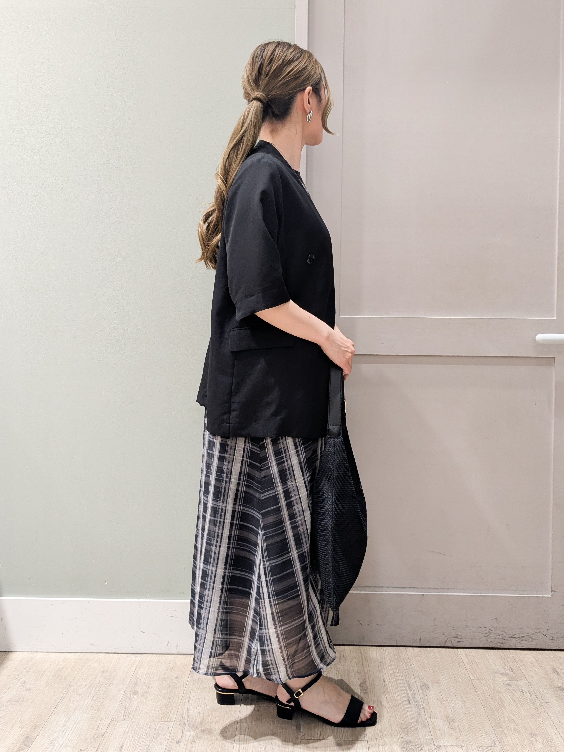 kuwawaさんの「grove｜【洗濯機OK/ひんやり】軽く羽織れるハーフスリーブジャケット」を使ったコーディネート
