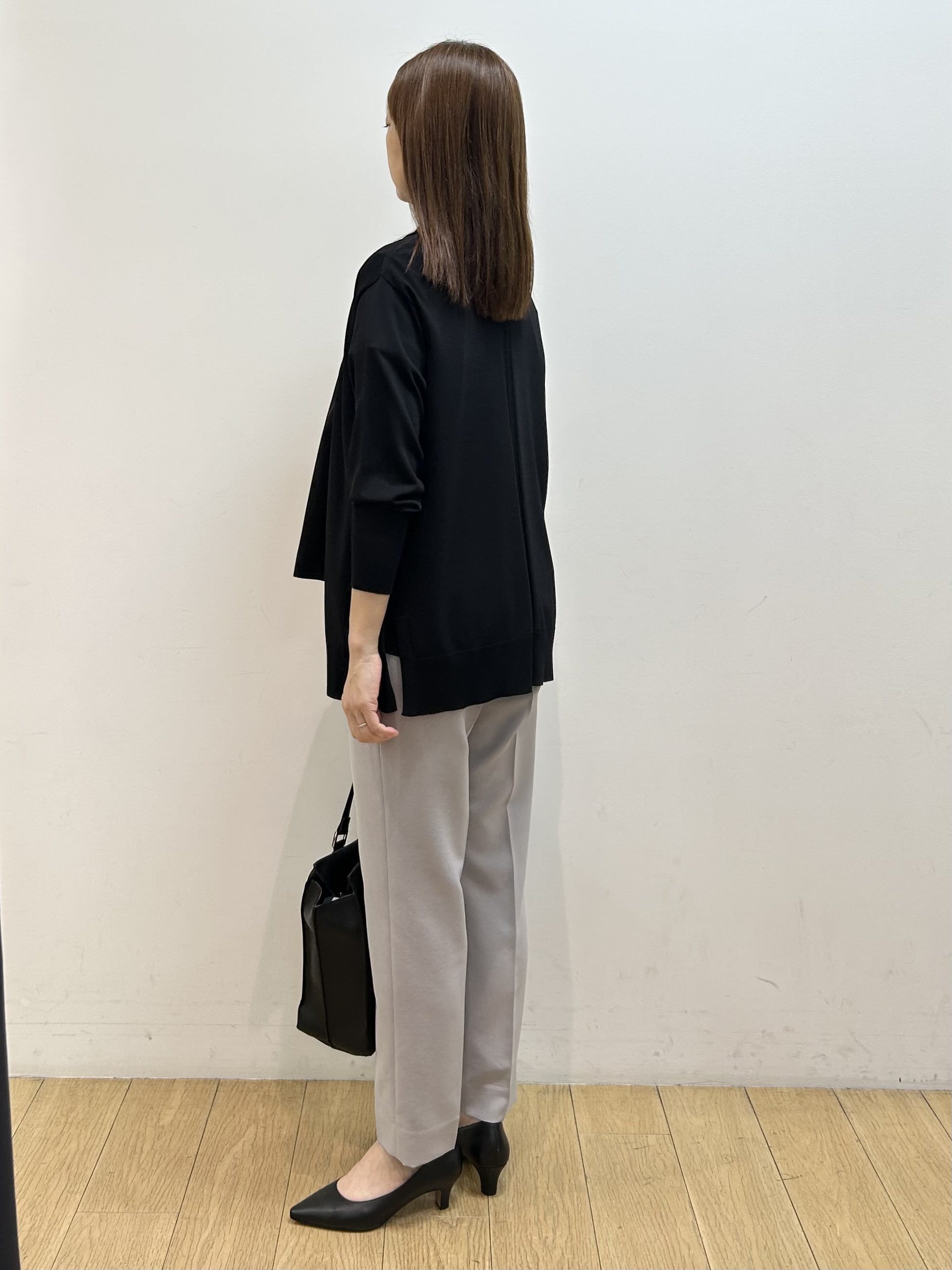 kozueさんの「INDIVI｜【撥水／UVケア／SETUP可能】軽量タックスキッパーブラウス」を使ったコーディネート