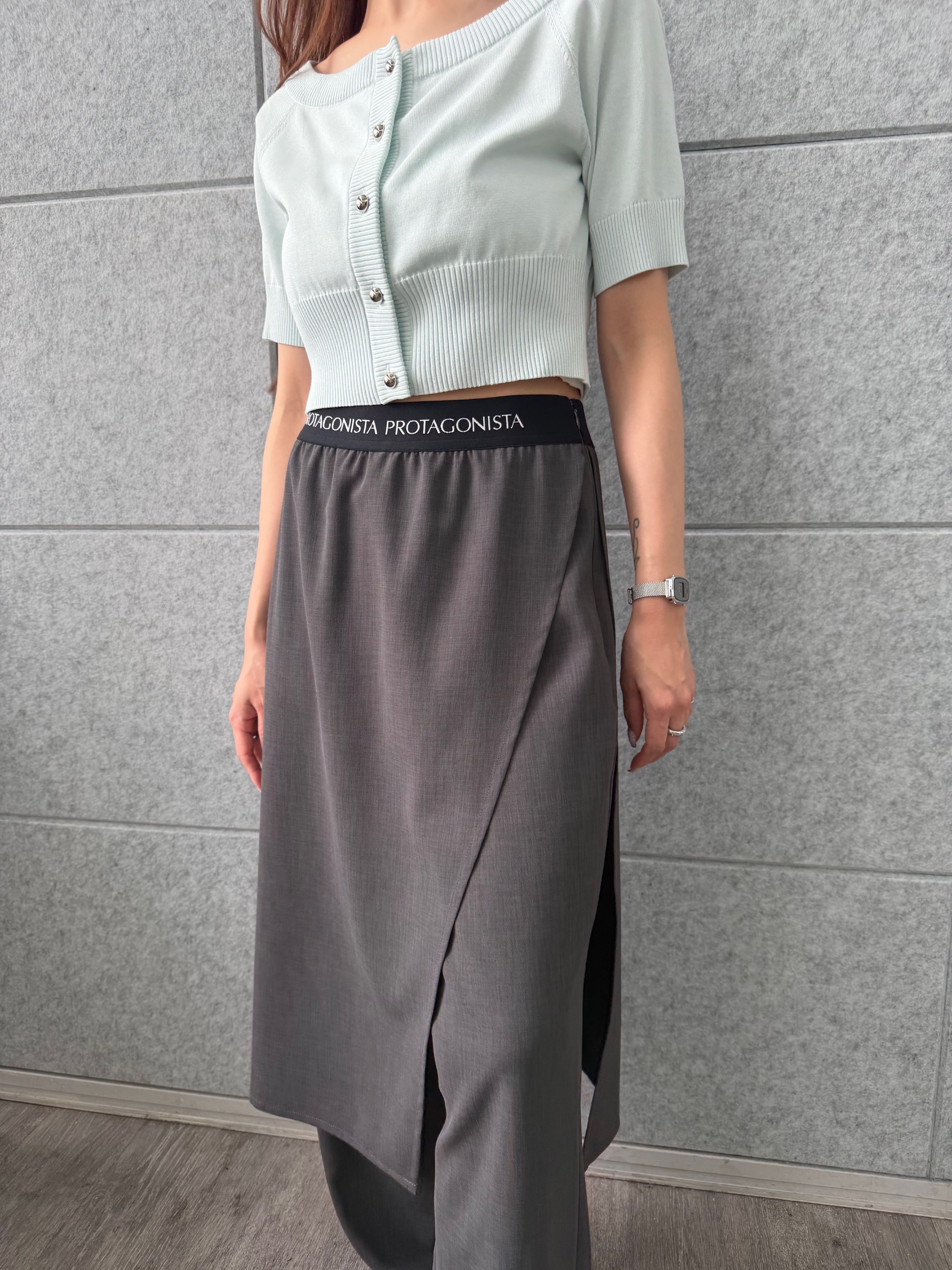 kanamiさんの「CODE A｜design knit short cardigan」を使ったコーディネート