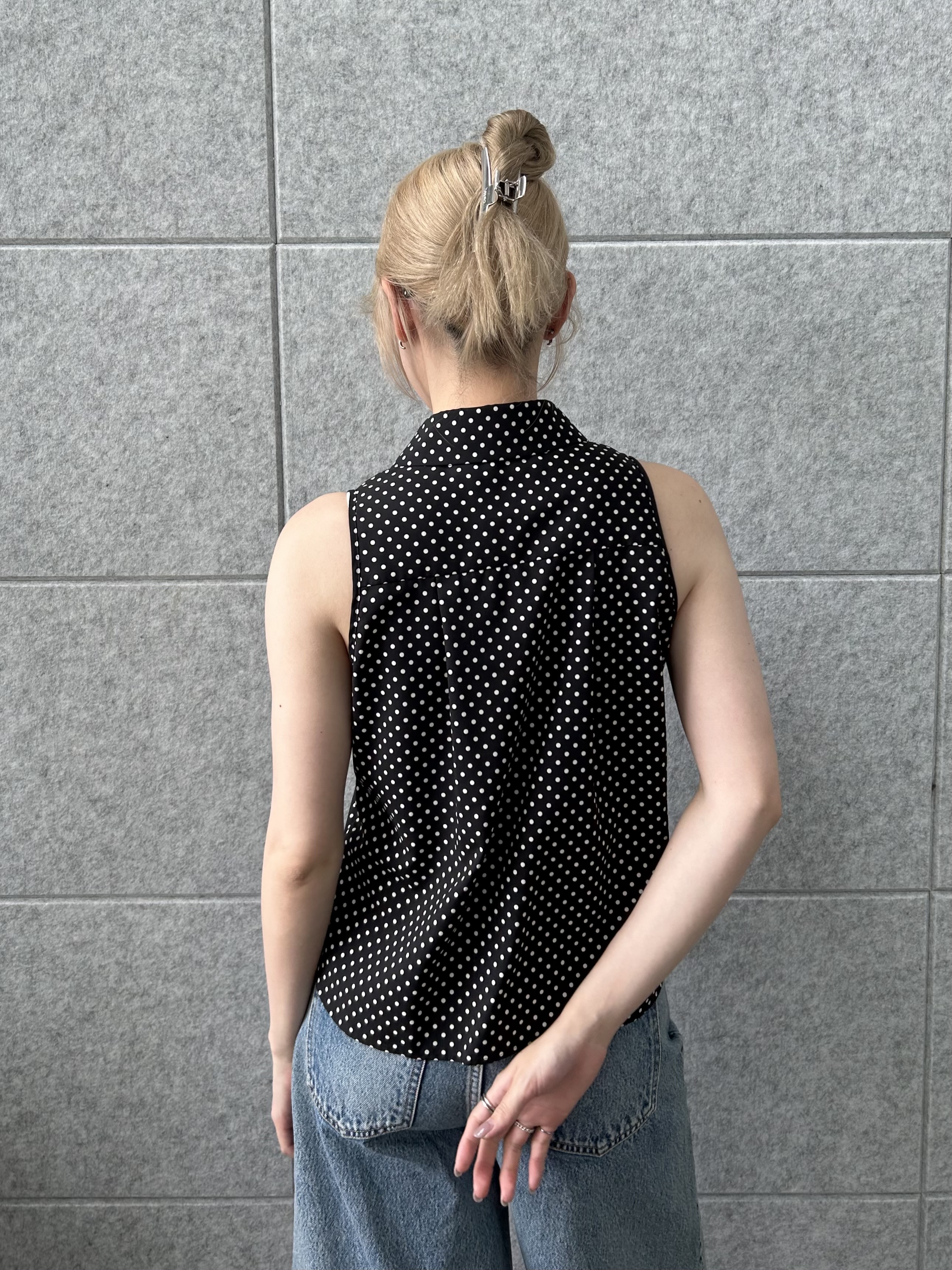 honoka Aさんの「CODE A｜dots open shoulder shirts」を使ったコーディネート